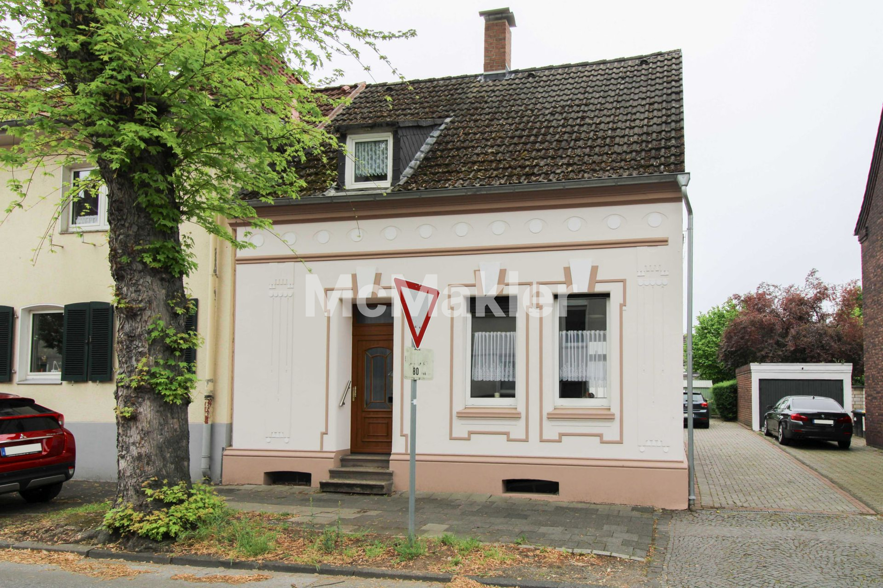Gepflegtes 5-Zi.-Zuhause mit Garten inkl. Schuppen in Duisburg-Alt-Homberg