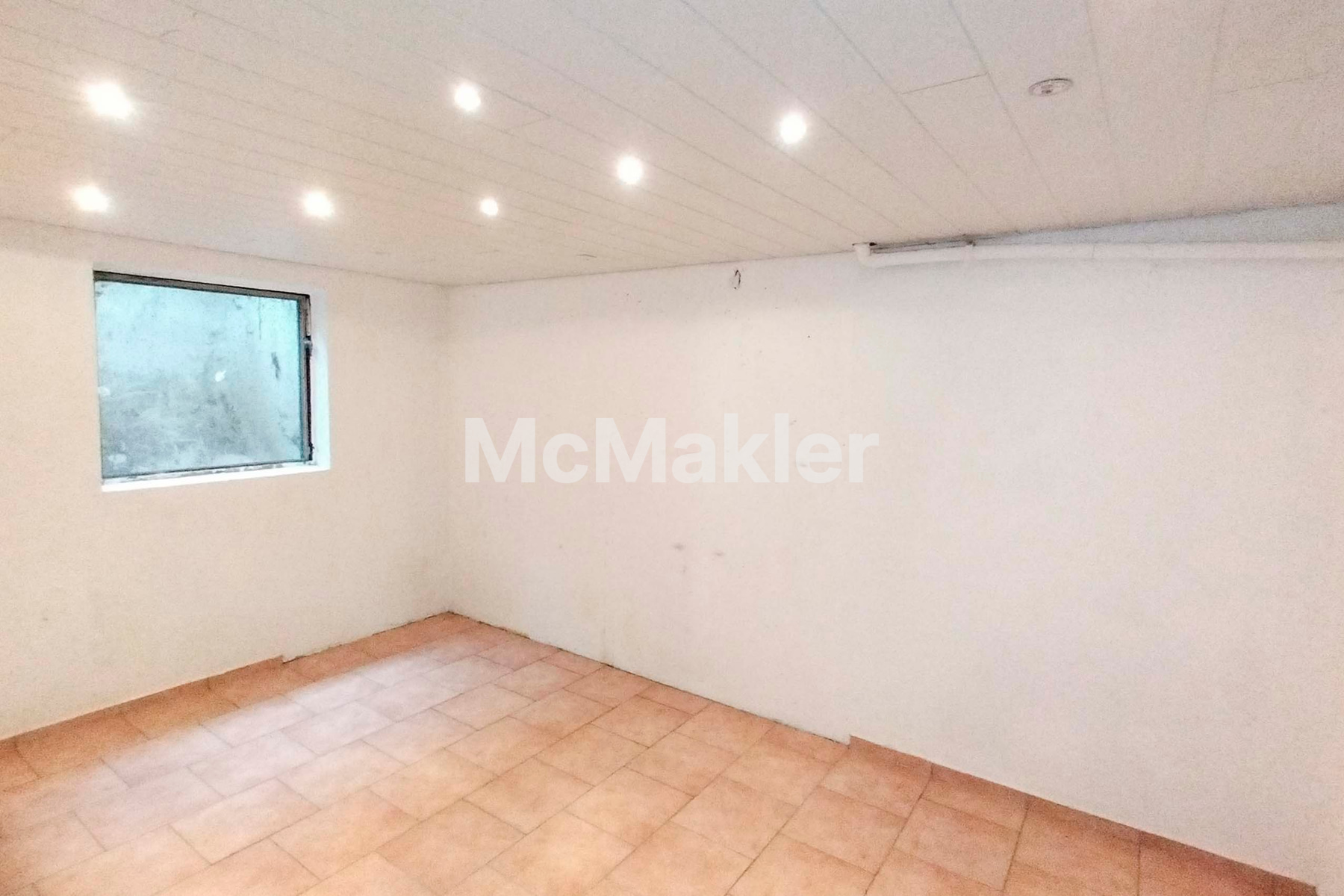 Property view 18