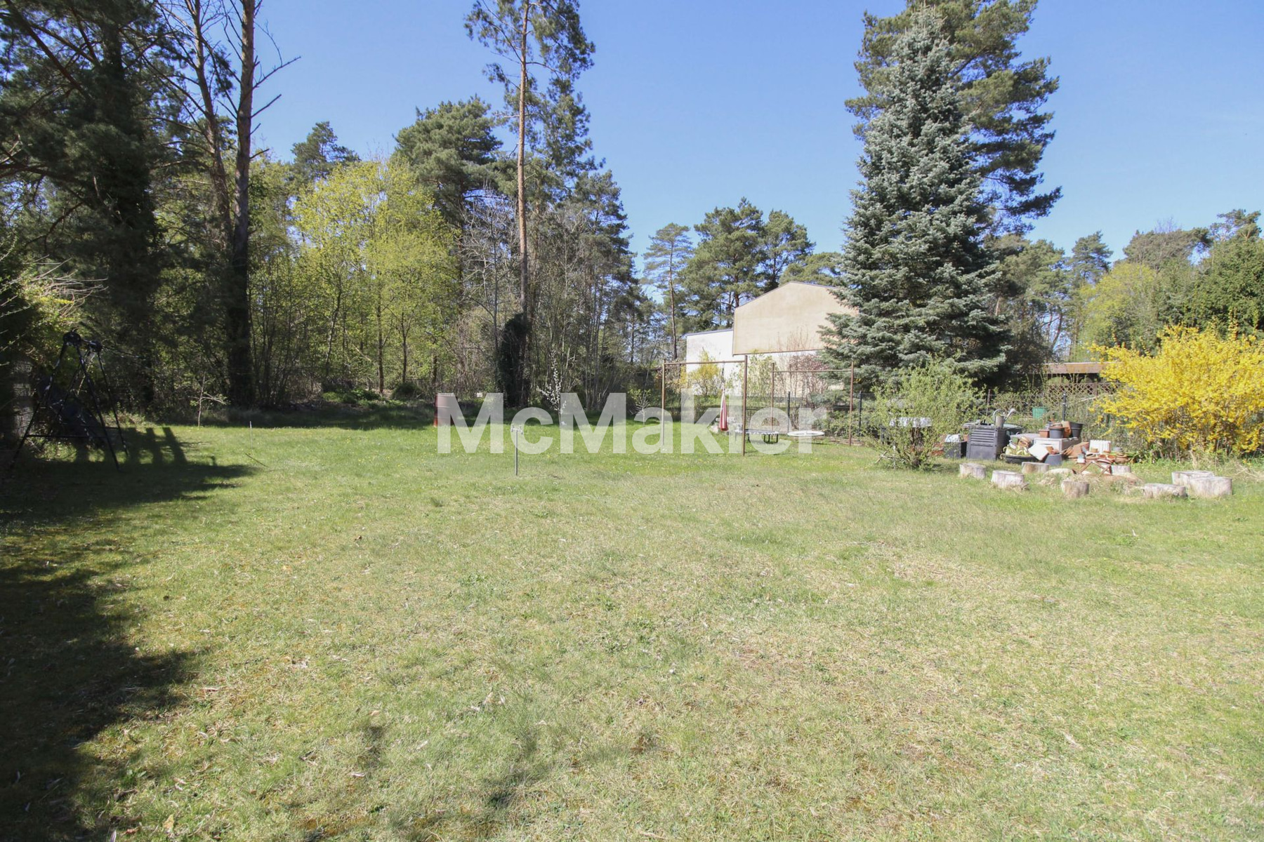 Property view 16