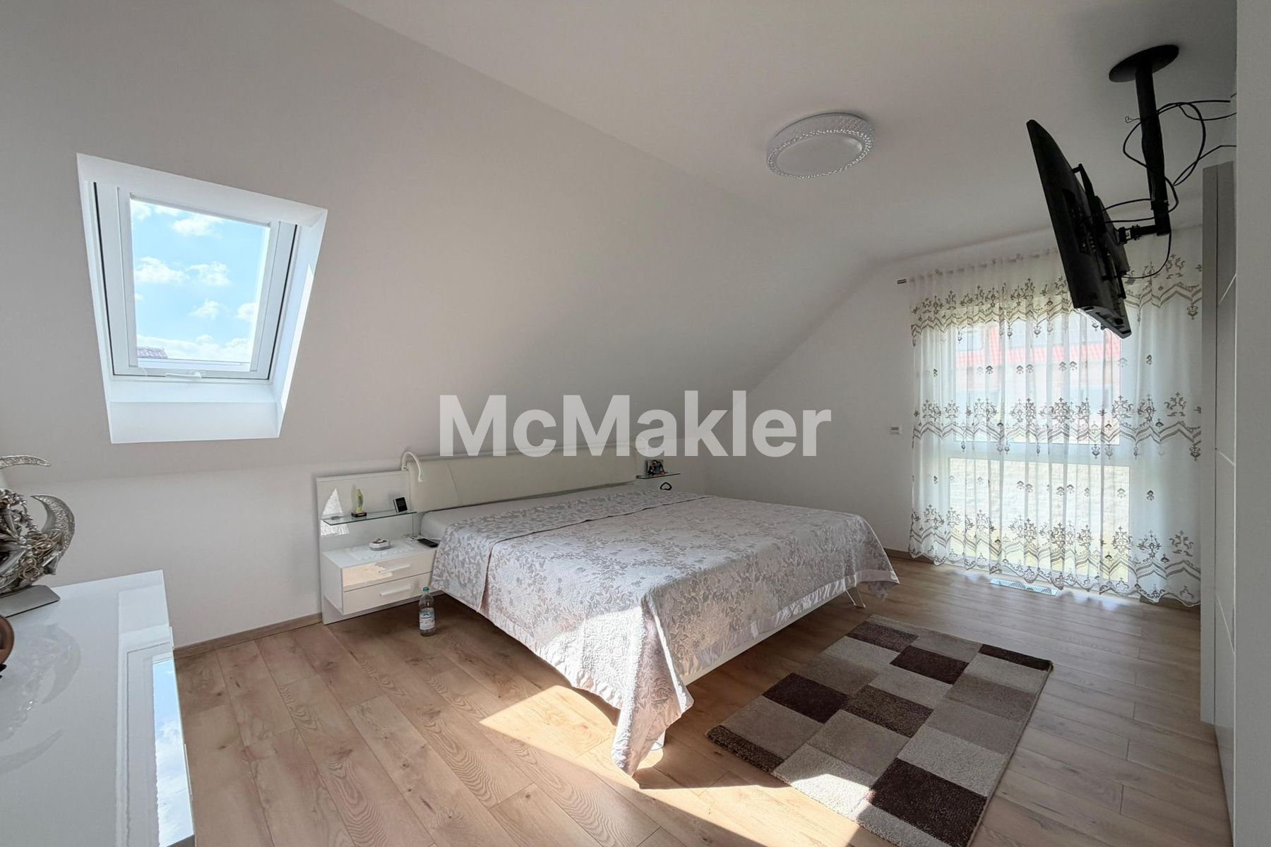 Property view 12
