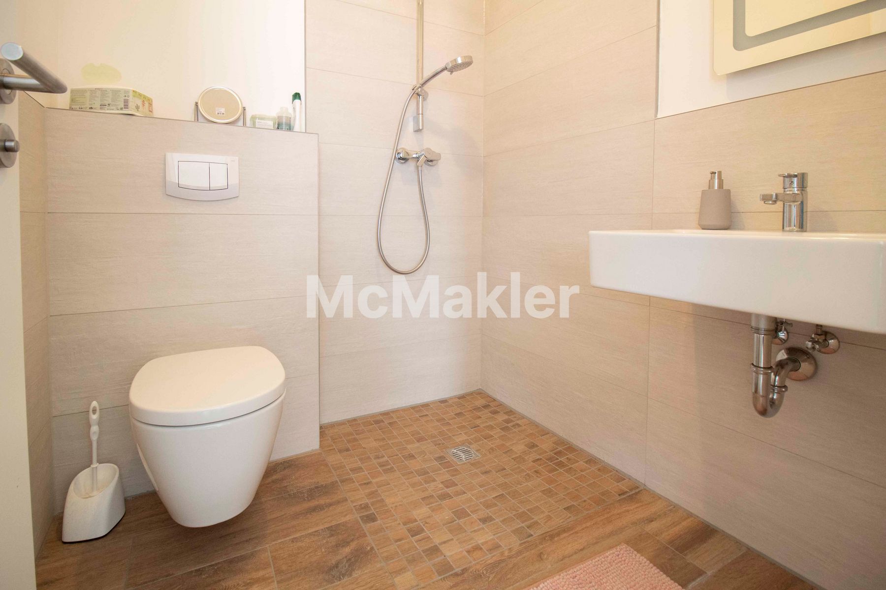 Property view 18