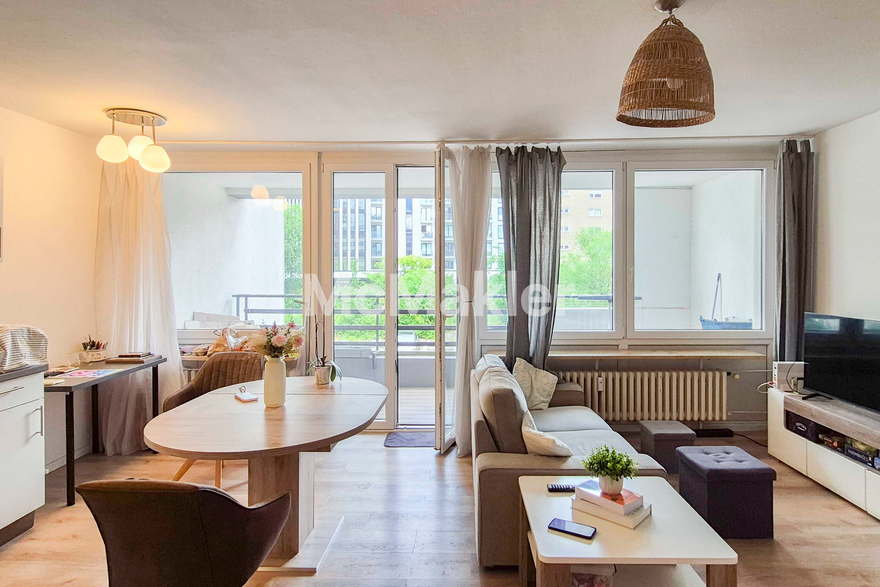 Bezugsfreies City-Apartment mit großem Balkon in begehrter Lage von Berlin-Tiergarten!