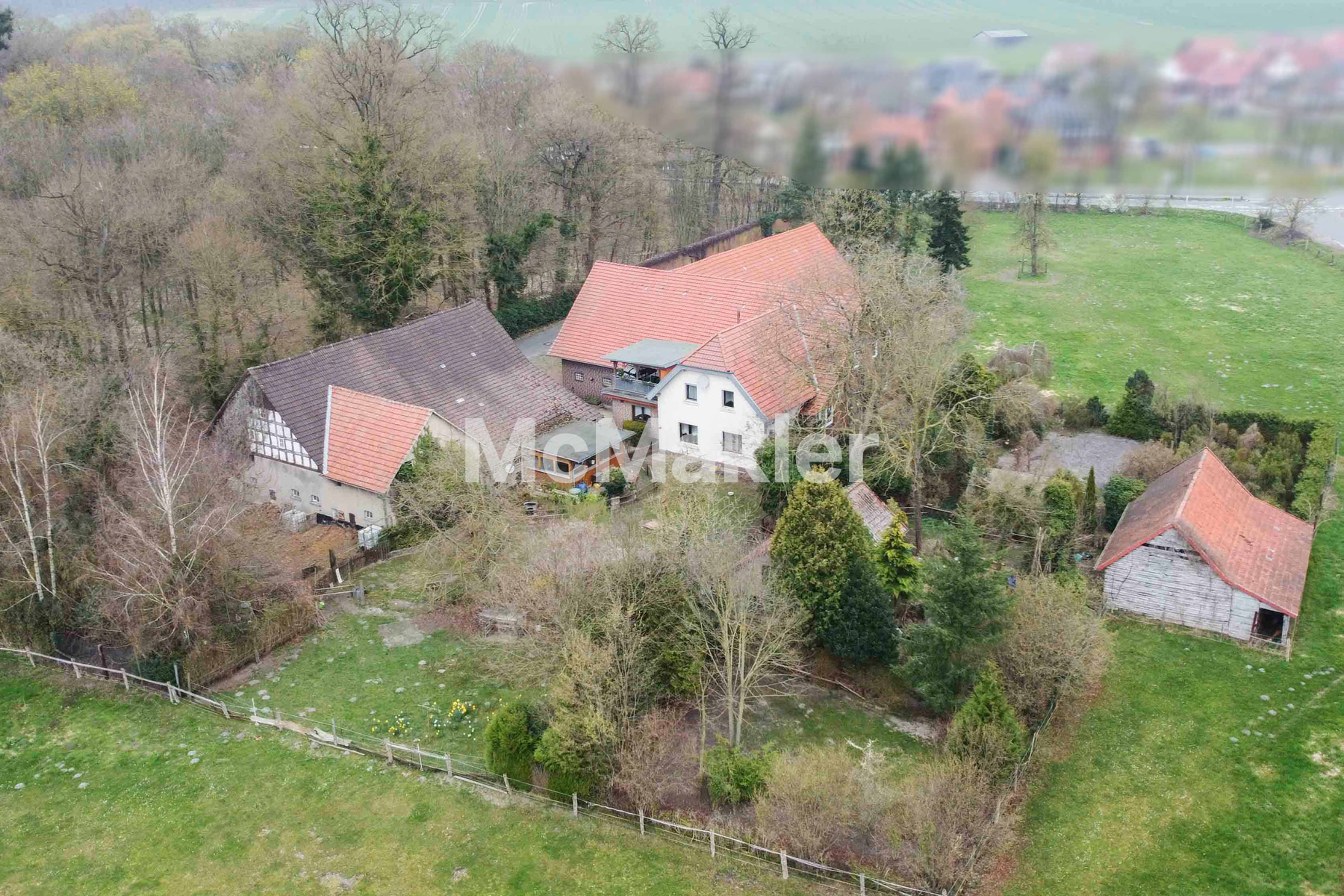 Raum, Ruhe, Freiheit - Vielseitiger Resthof mit großem Grundstück in Stemwede-Haldem