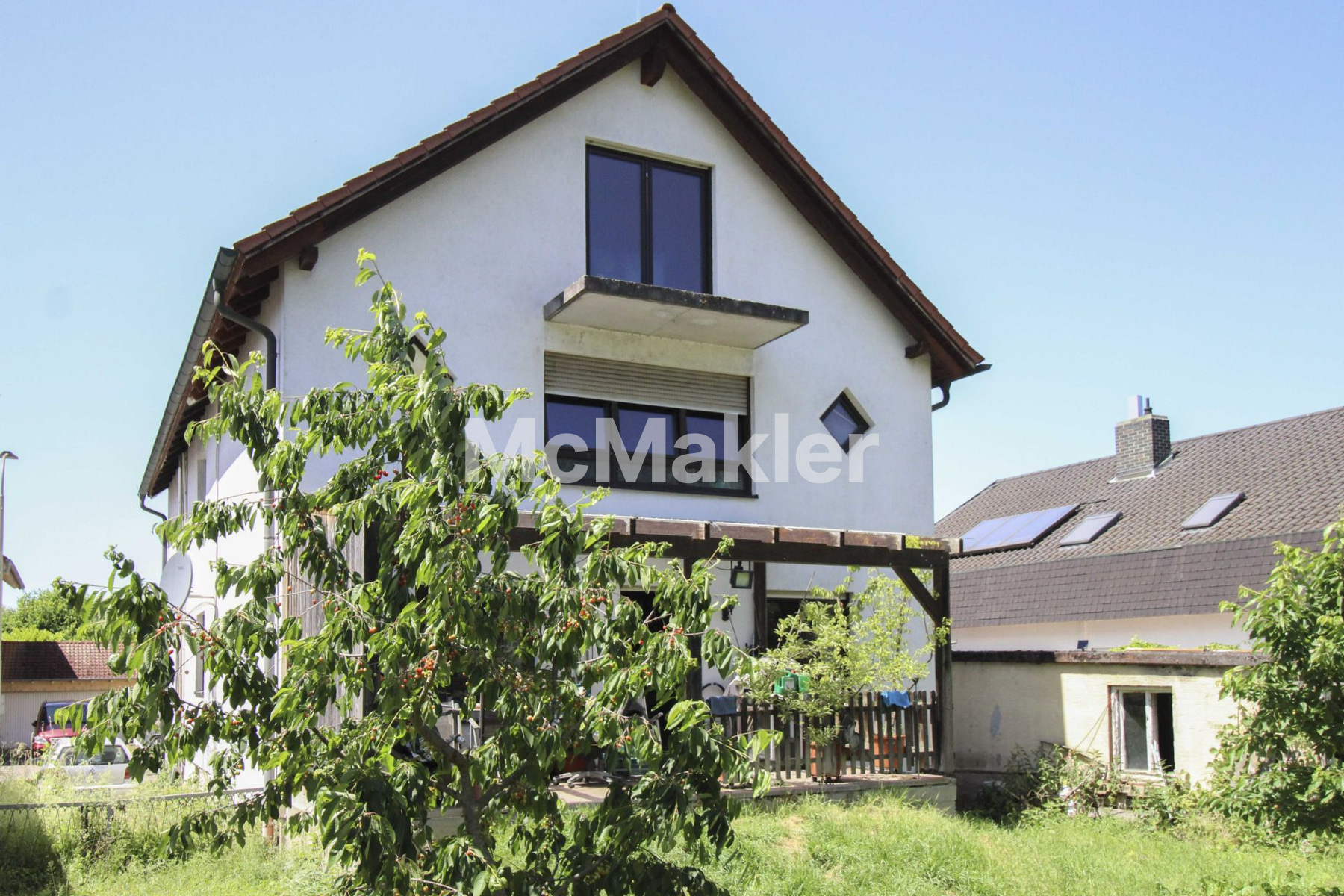 Mehrfamilienhaus mit 3 Einheiten und Garage in Wörth-Maximiliansau