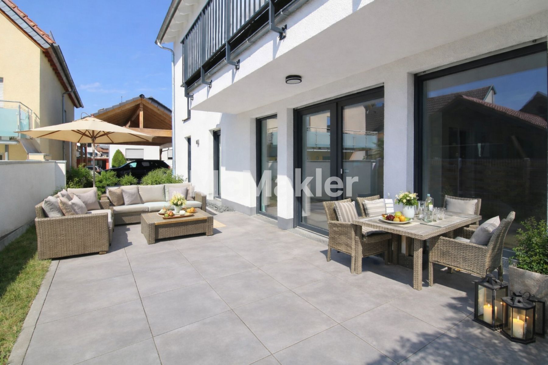 Barrierefreier Wohntraum: Erstbezug mit Garten, Terrasse & Carports in Goldbach. 