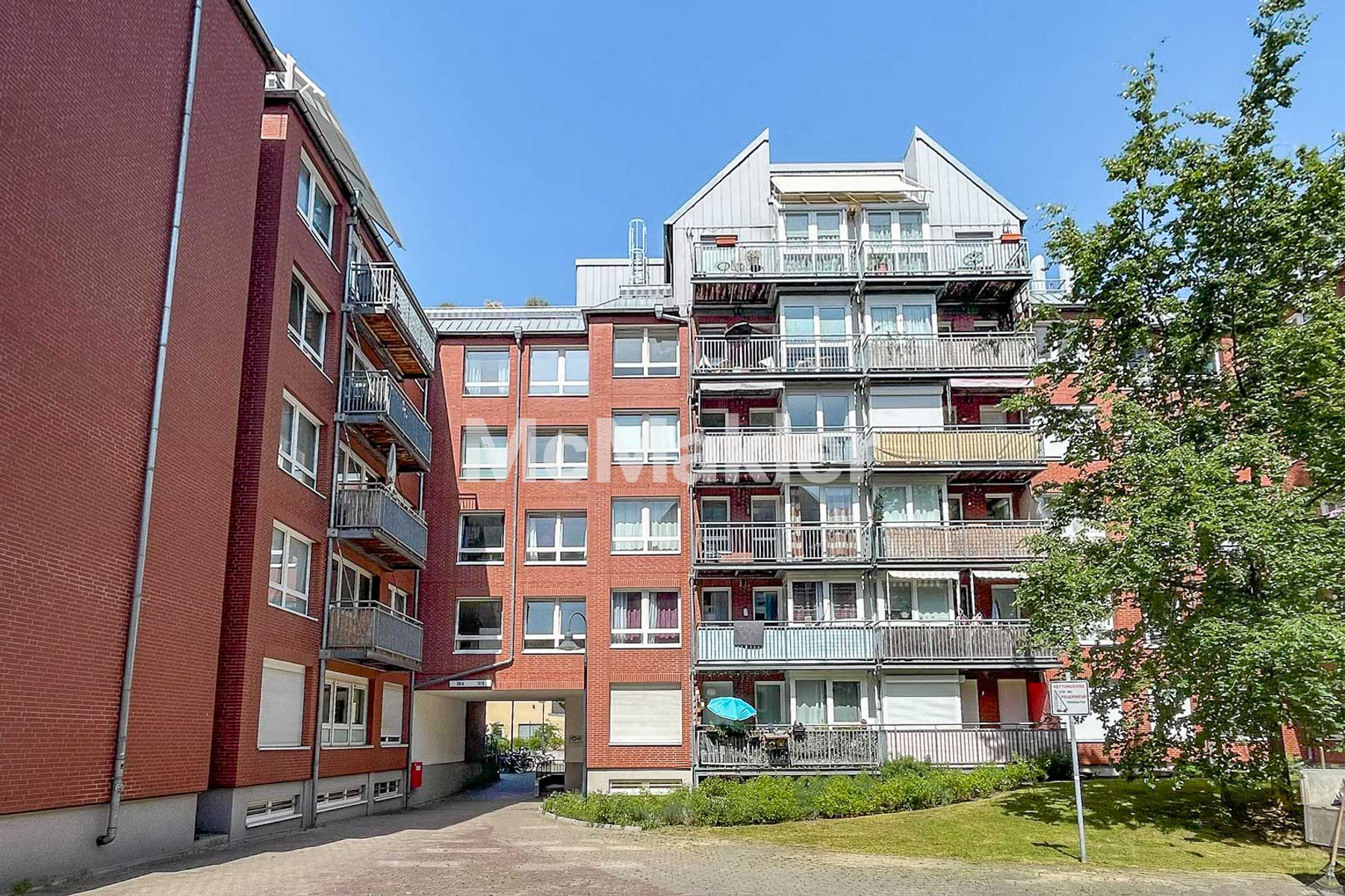Lichtdurchflutete 2 Zimmerwohnung im Herzen von Berlin, Bezugsfrei ab Mitte Juli 2026