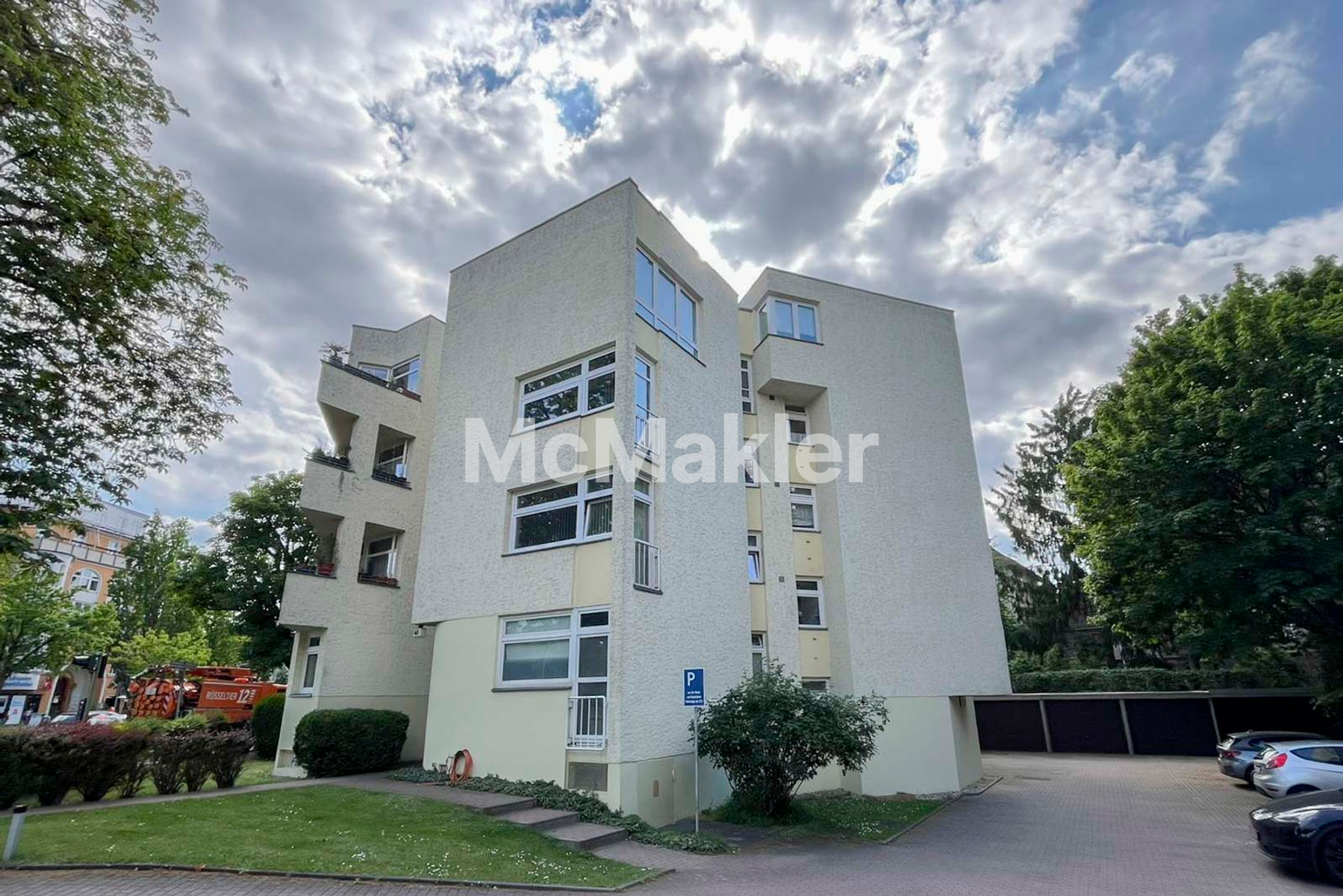 Bezugsfreie 1-Zimmer-Wohnung mit einem Außenstellplatz in gefragter Lage
