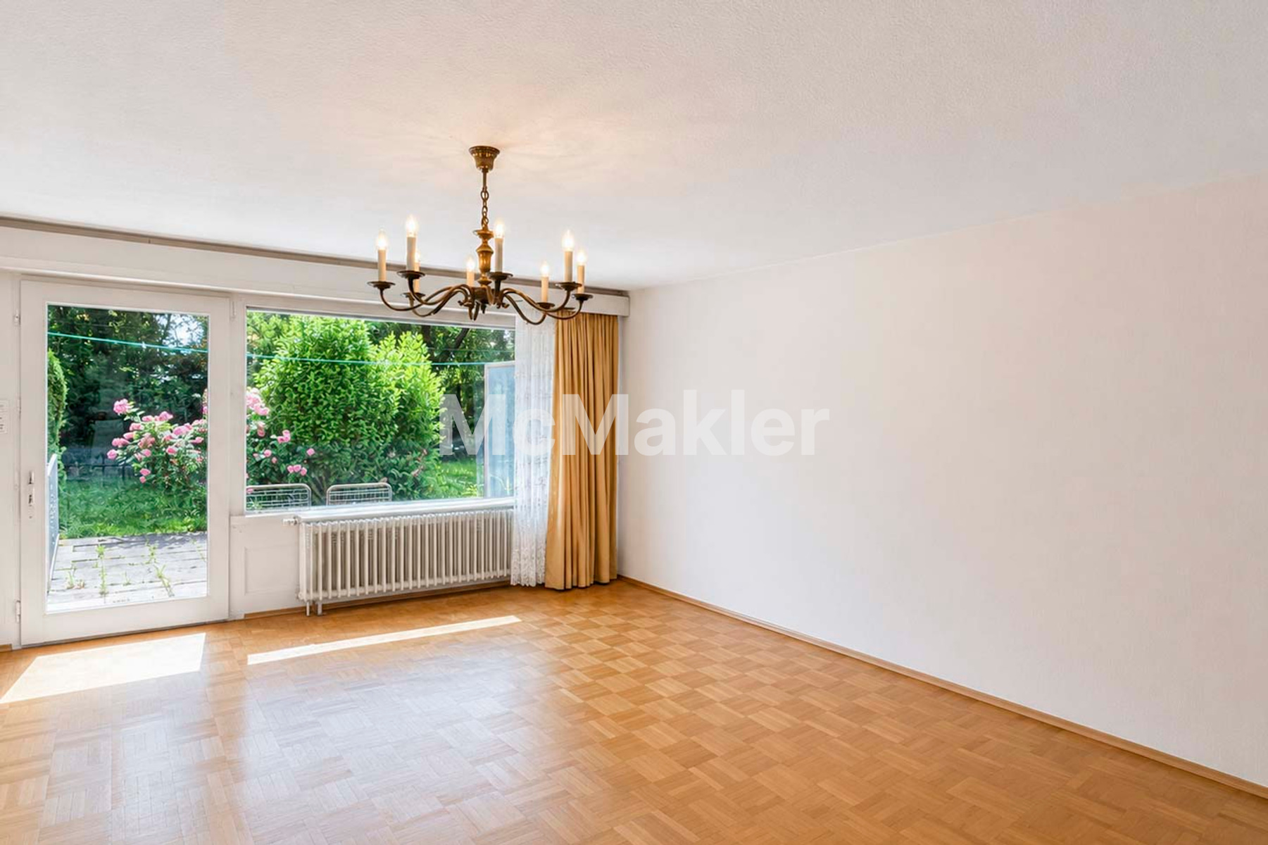 Wertsteigerungspotenzial in gefragter Lage – Haus mit Garten und Terrasse - Sanierungsbedürftig