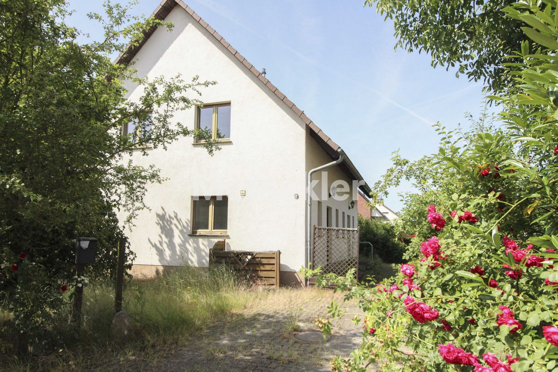 Ein Haus, viele Möglichkeiten: Zweifamilienhaus in ruhiger Lage in Flechtingen