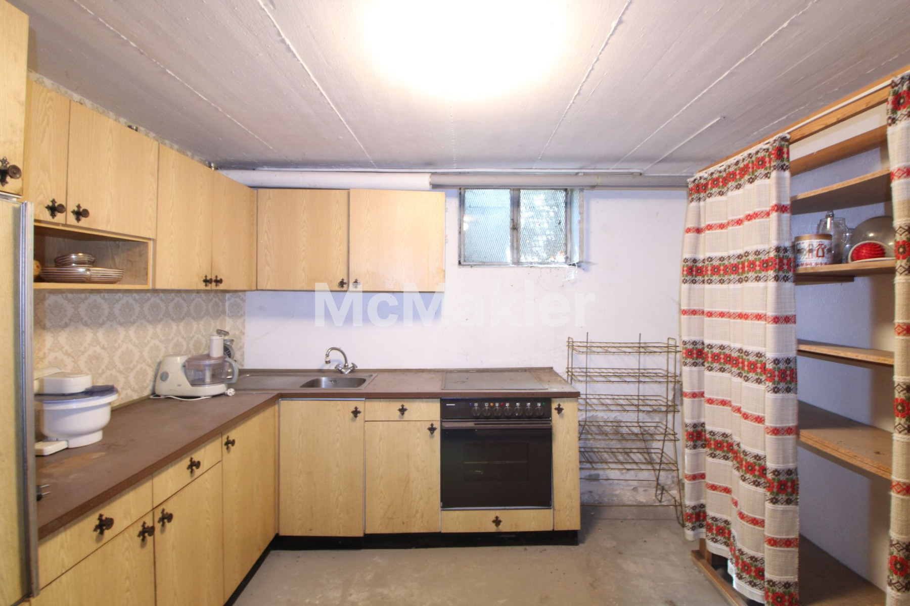 Property view 13