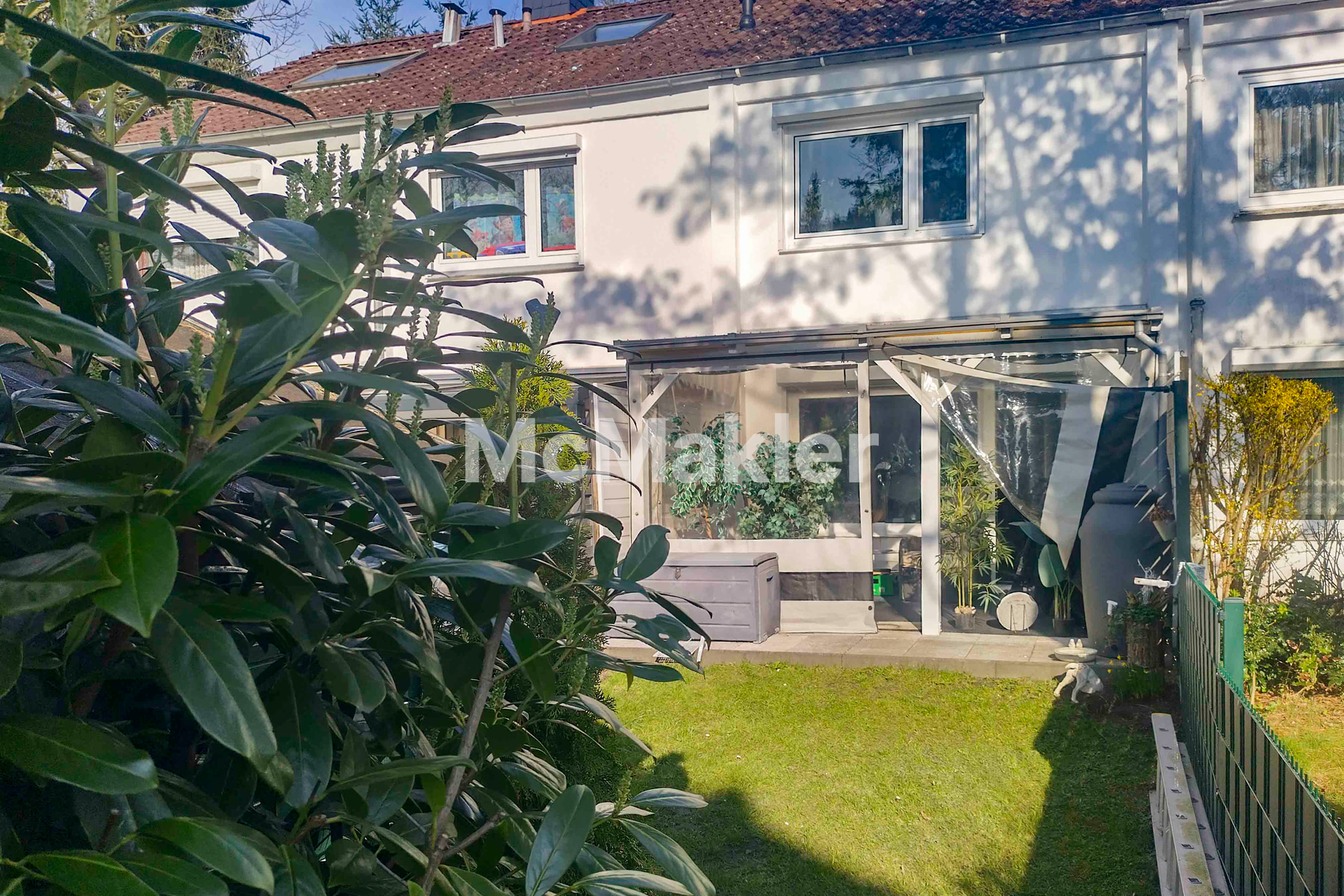 Familienfreundliches, gepflegtes Mittelreihenhaus in Sülldorf, 3 Zimmer+DG+Keller+Garten