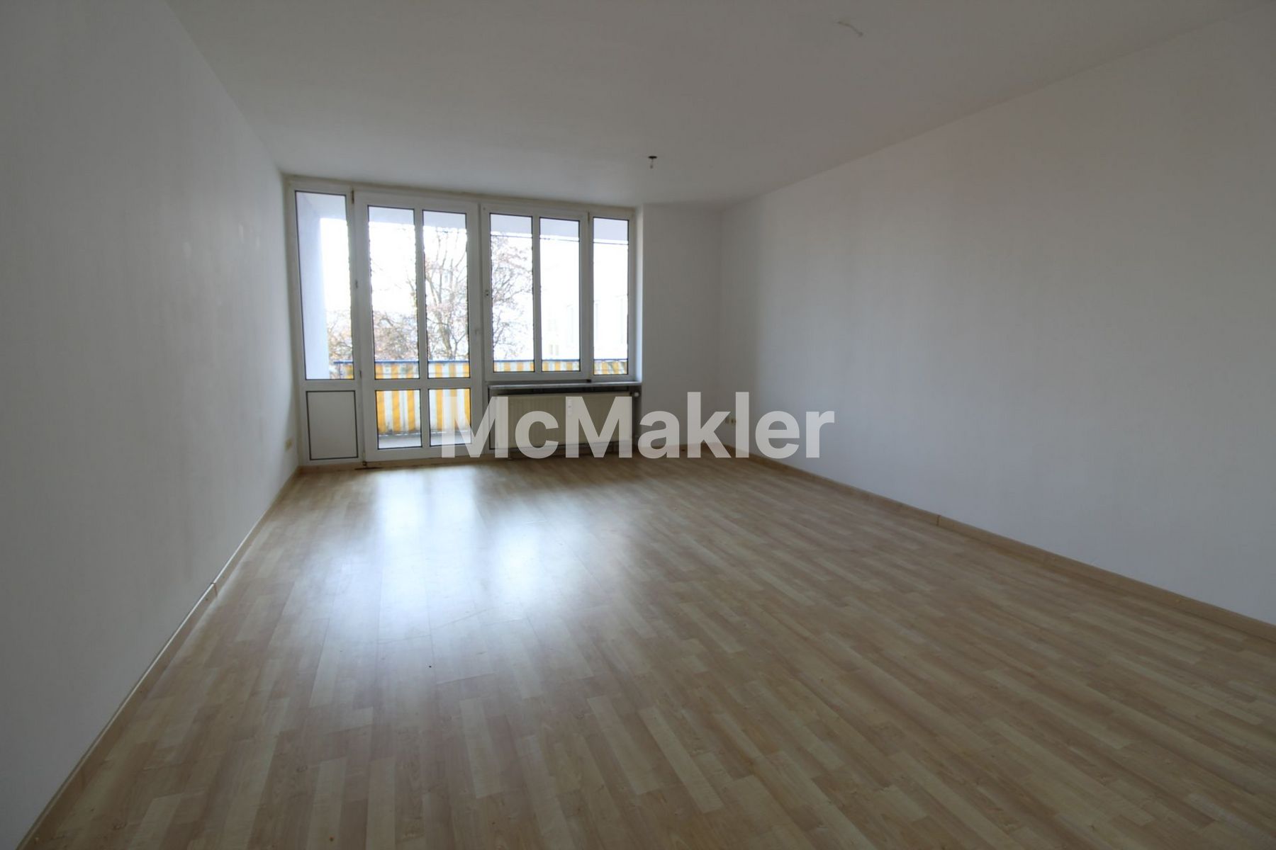Helle 2-Zimmer-Wohnung mit sonniger Loggia