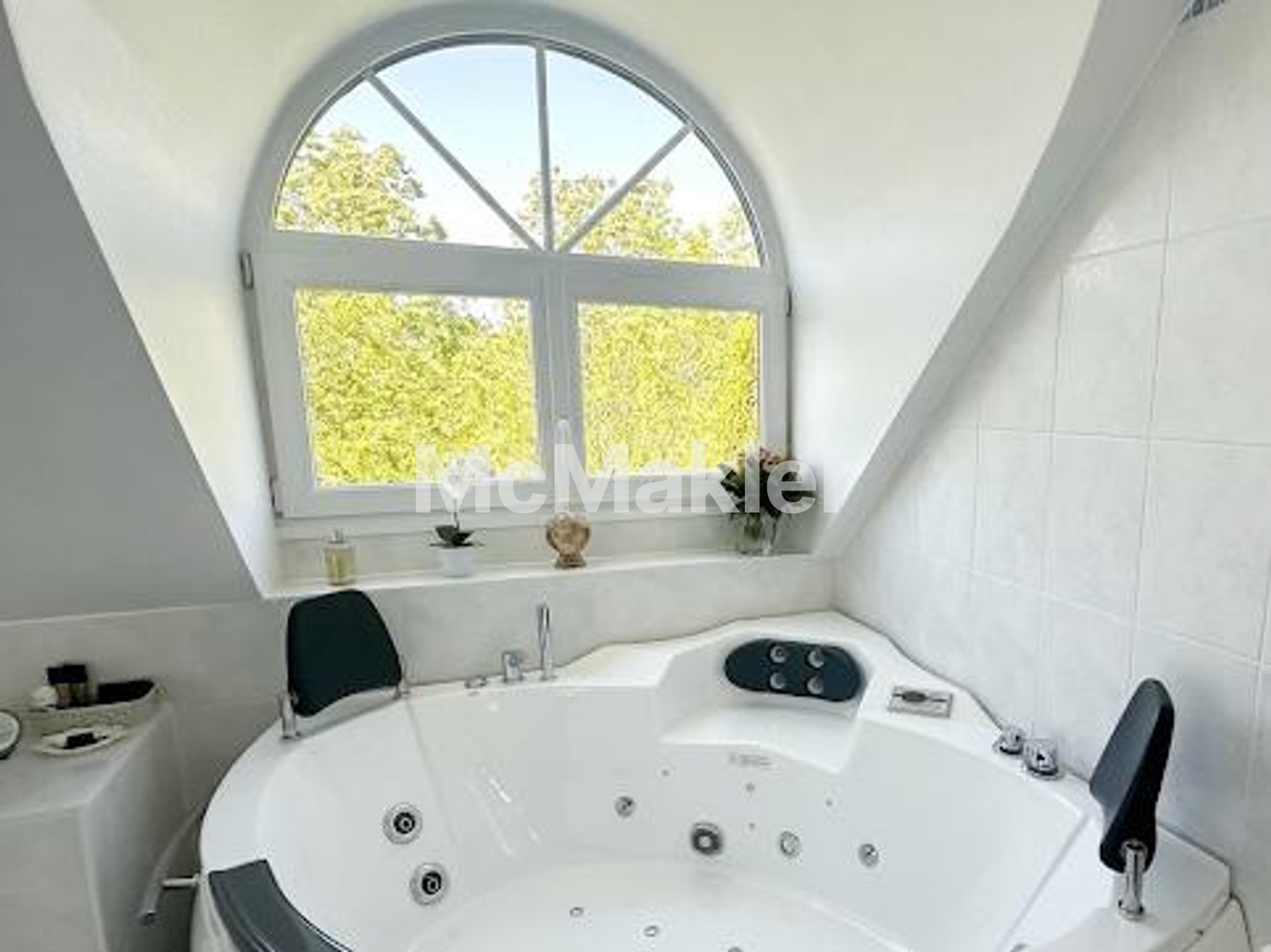 Property view 18