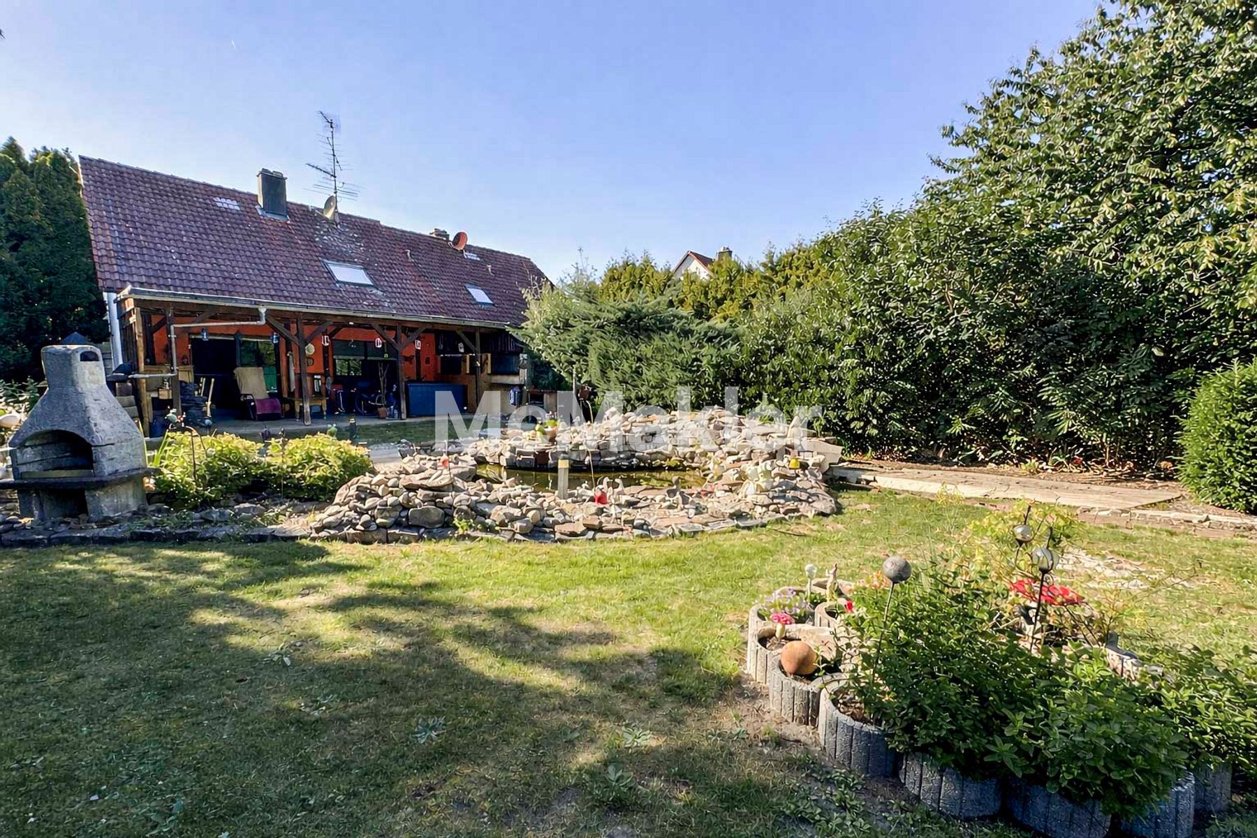 Familienhaus mit großem Grundstück und Entwicklungspotenzial