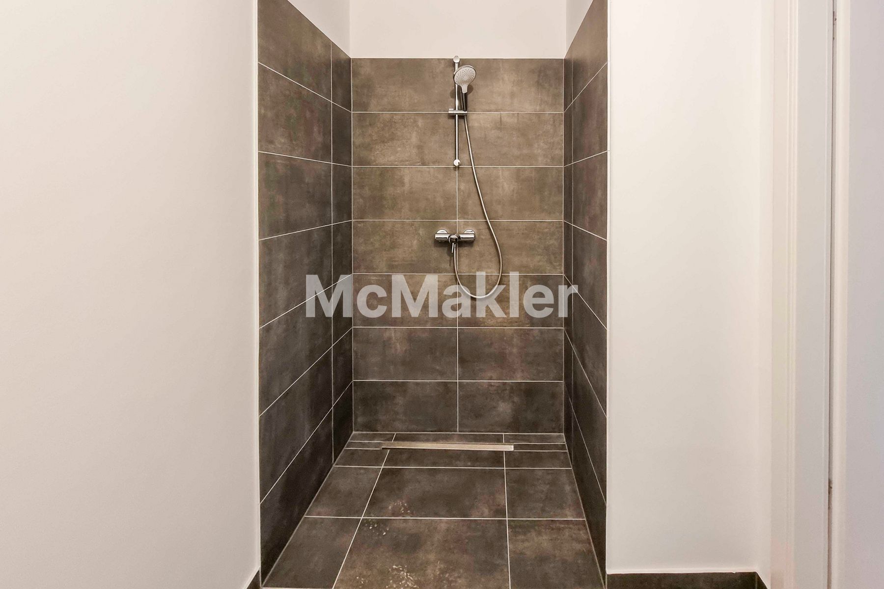 Property view 10