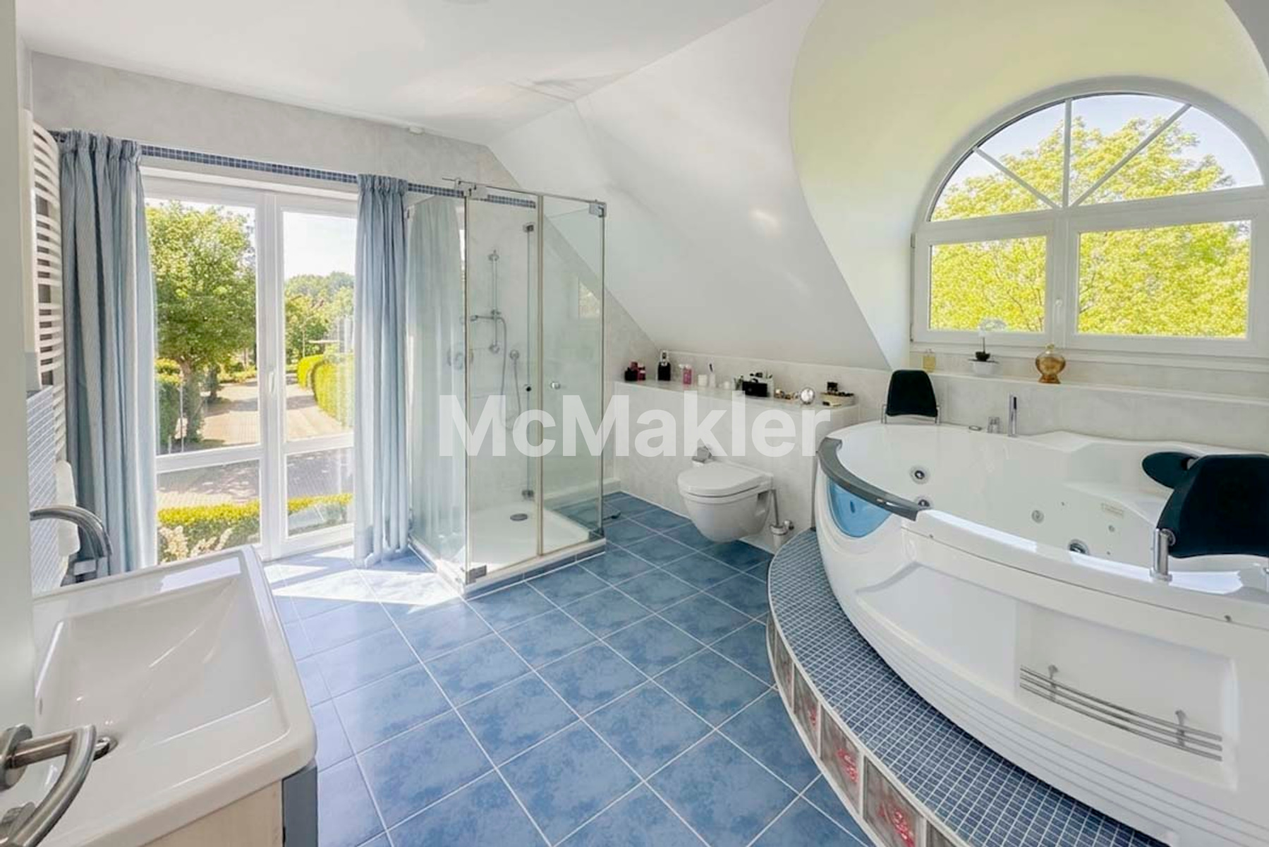 Property view 16