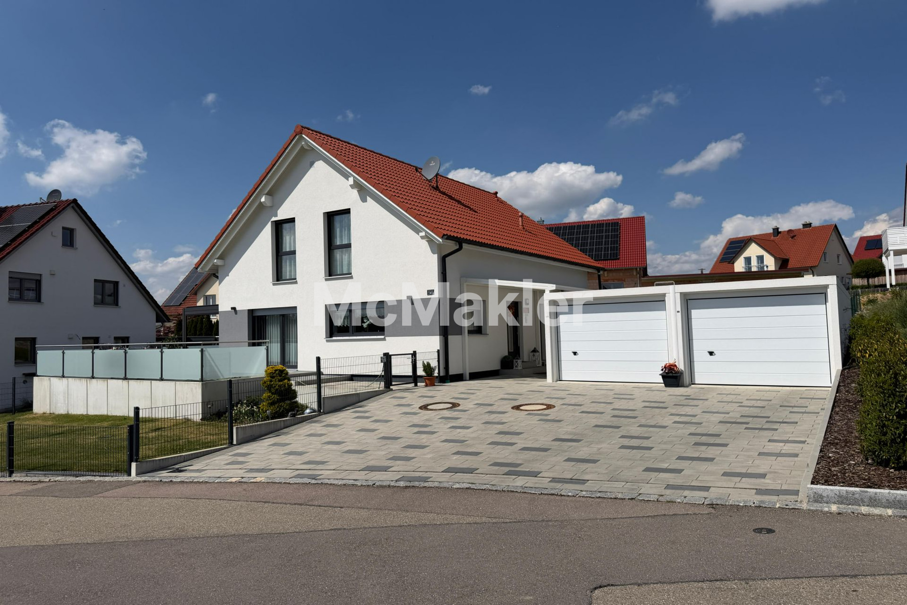Erstklassiger Neubau: 5 Zi.EFH mit Doppelgarage, Energieklasse A, FBH & Panoramablick bei Donauwörth