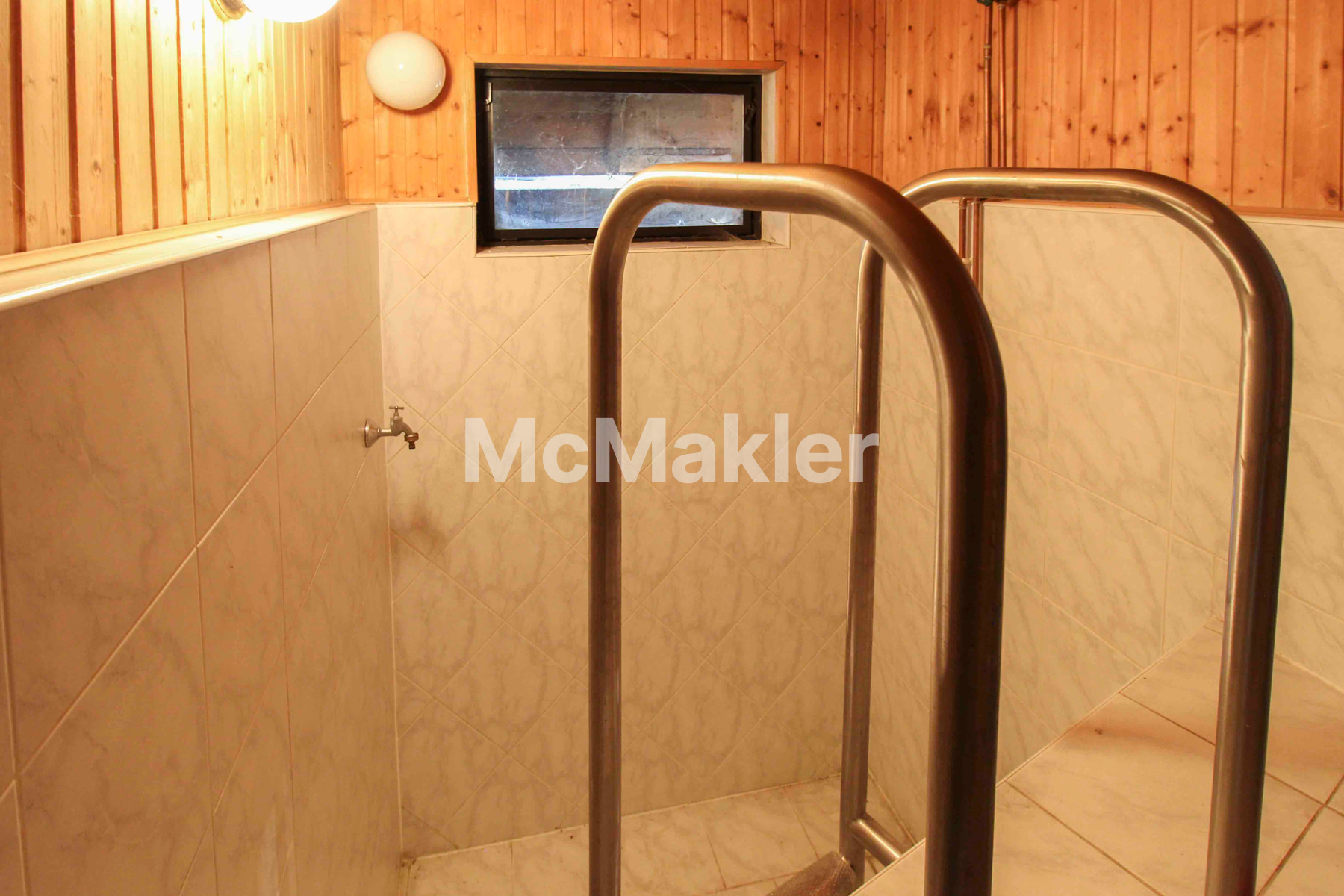 Property view 12
