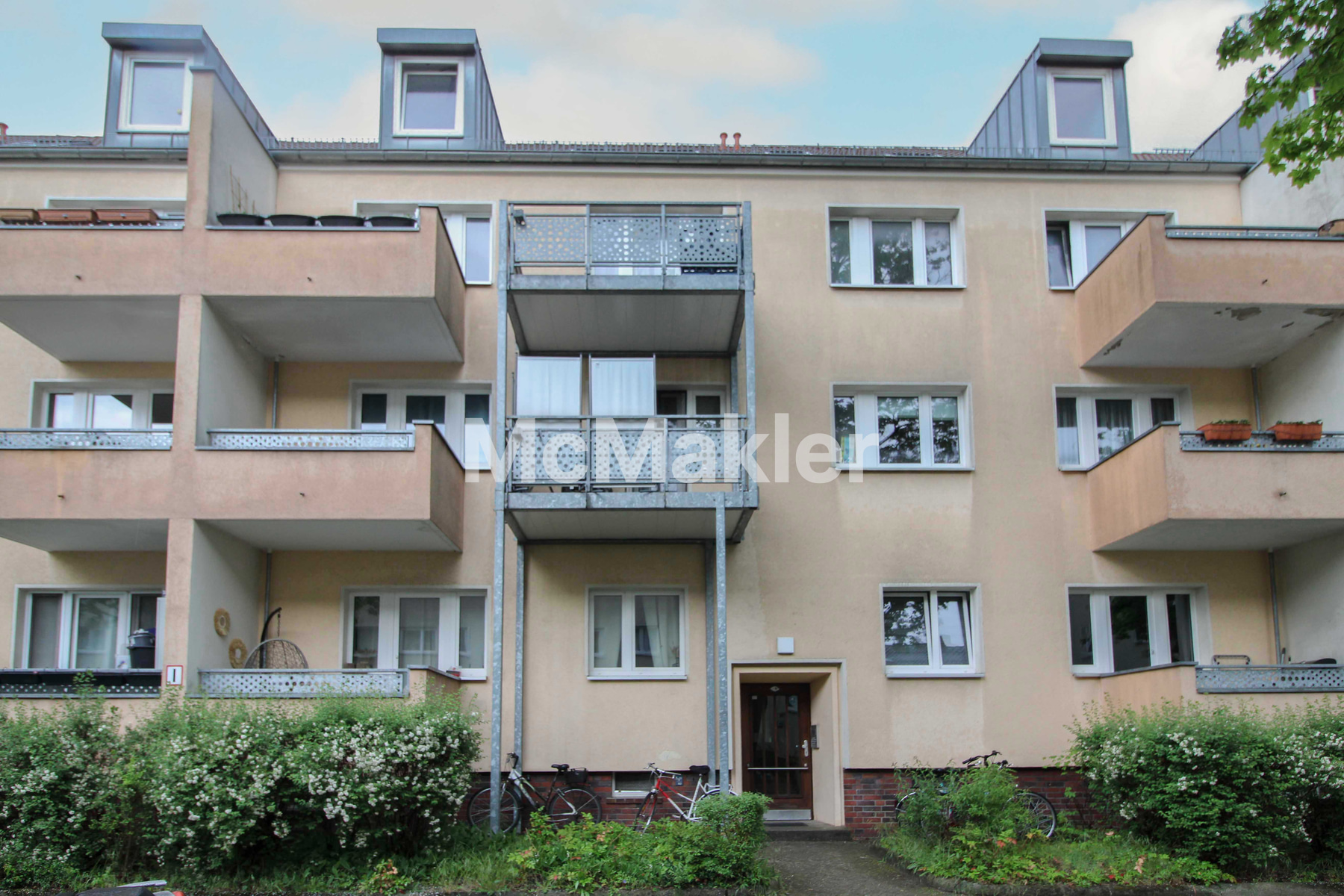 Kapitalanlage in Berlin-Tempelhof – Charmante 1-Zimmer-Wohnung mit großem Balkon