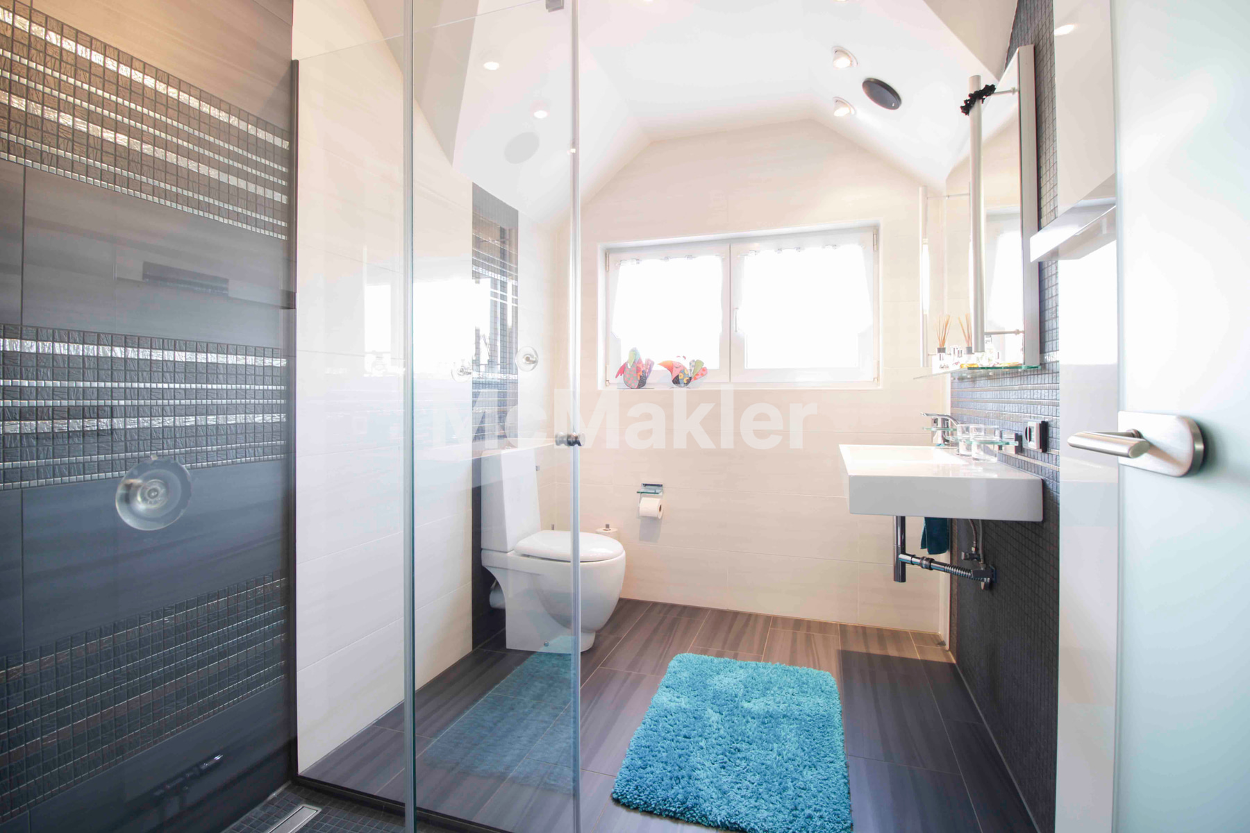 Property view 16