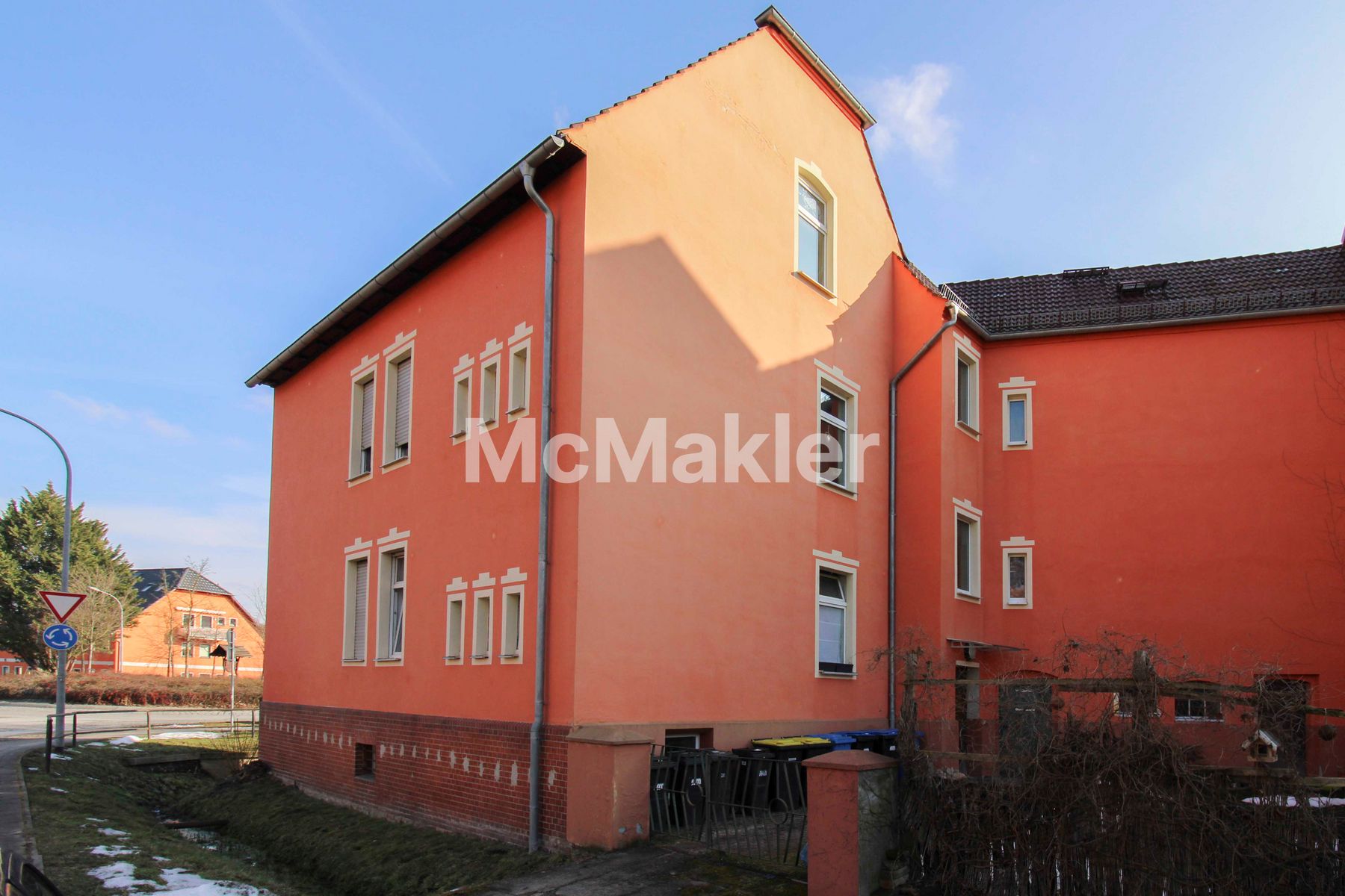 Property view 16