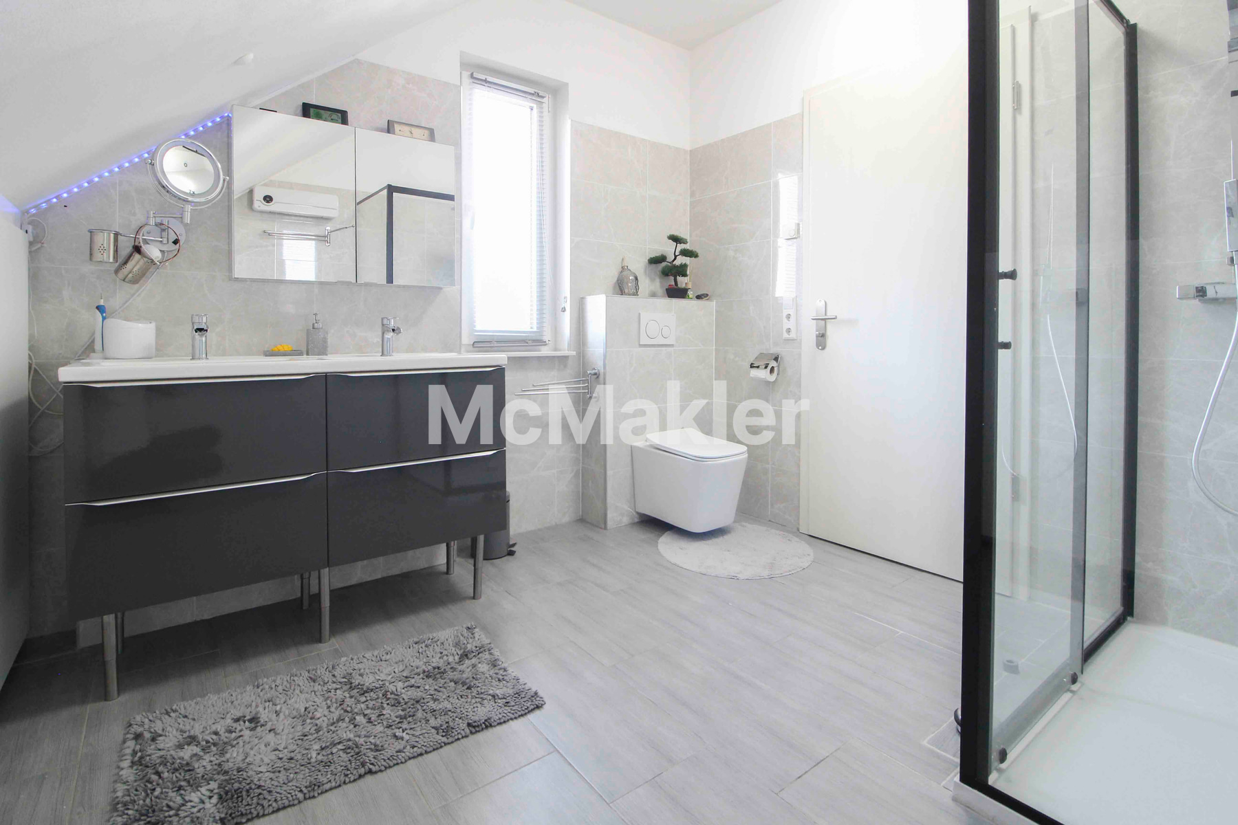 Property view 13