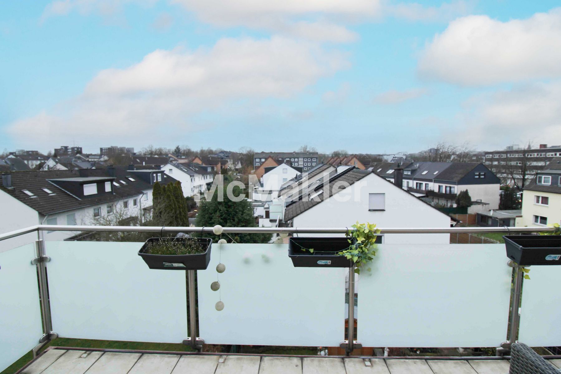 Ihr Kapital, Ihr Ertrag - vermietete ETW mit Balkon 