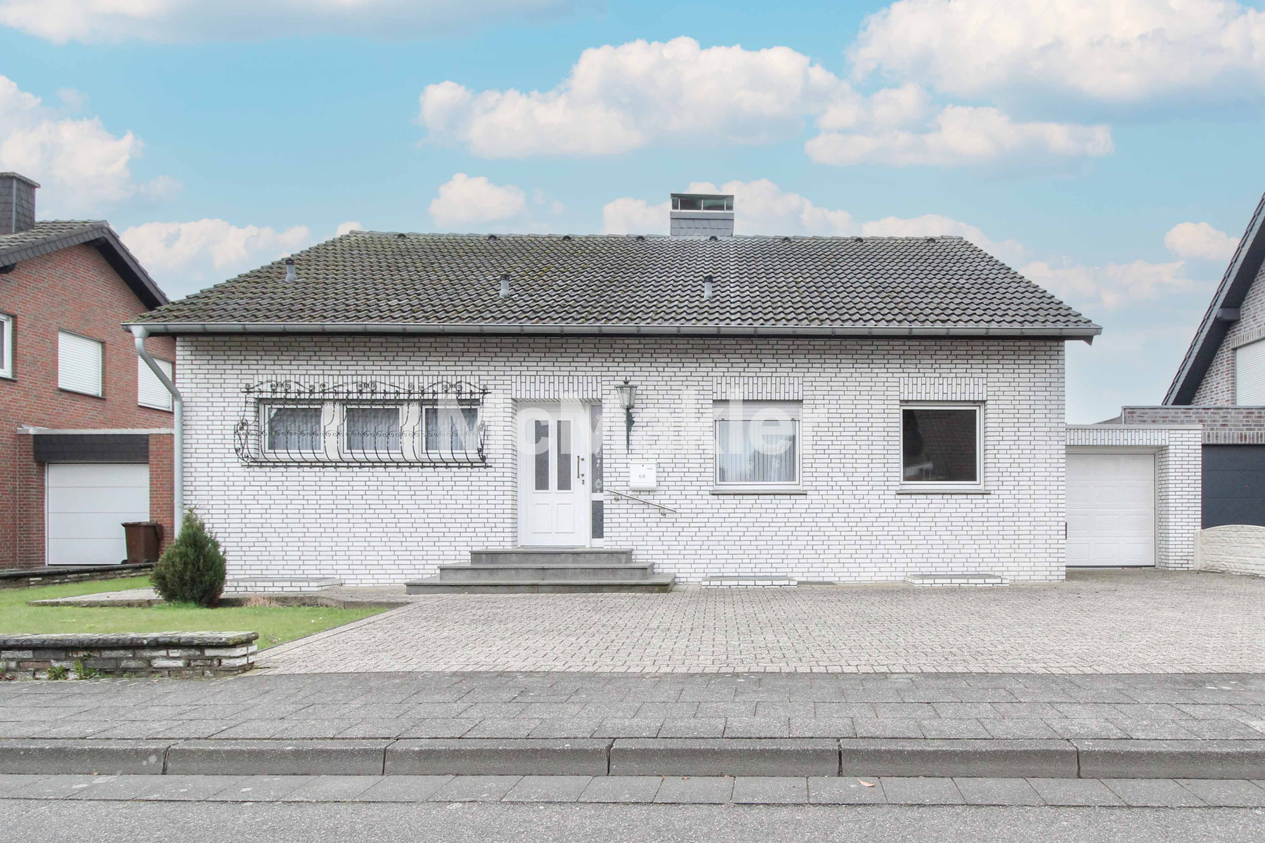 Die Sonne genießen: Gepflegtes EFH mit idyllischem Sonnengarten in Vorstadtlage