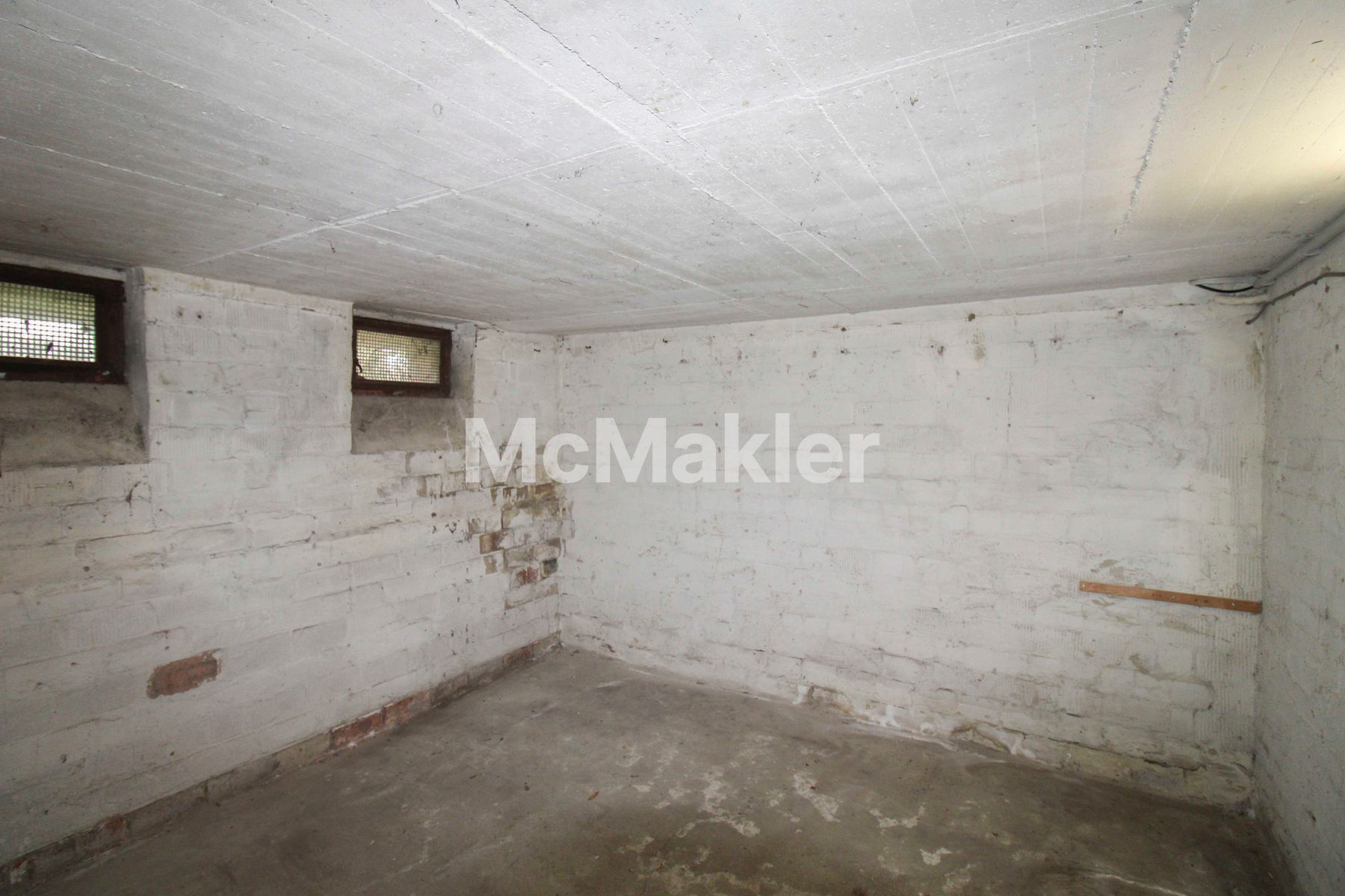 Property view 12