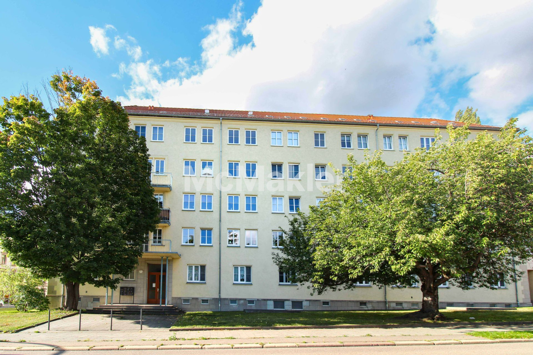 *Investment* 1-Zi.-Apartment mit Balkon, Tageslichtbad in zentrumsnaher Lage