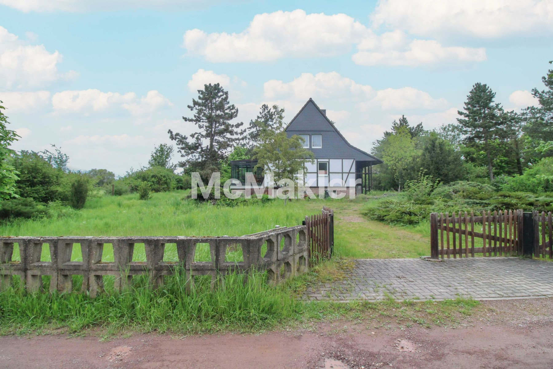 Ihr neues Zuhause - 4 Zimmer mit weitreichendem Gartengrundstück - Sofort bezugsfrei