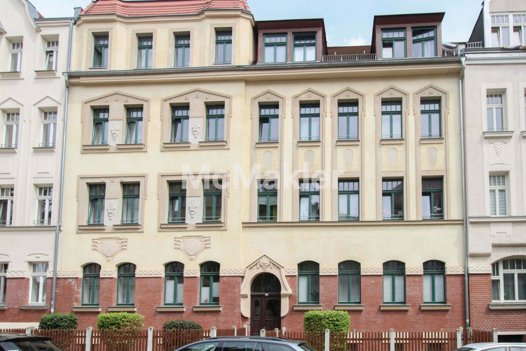 Leipzig-Zentrumsnah: Denkmalgeschützte 3-Zimmer-Wohnung mit Balkon