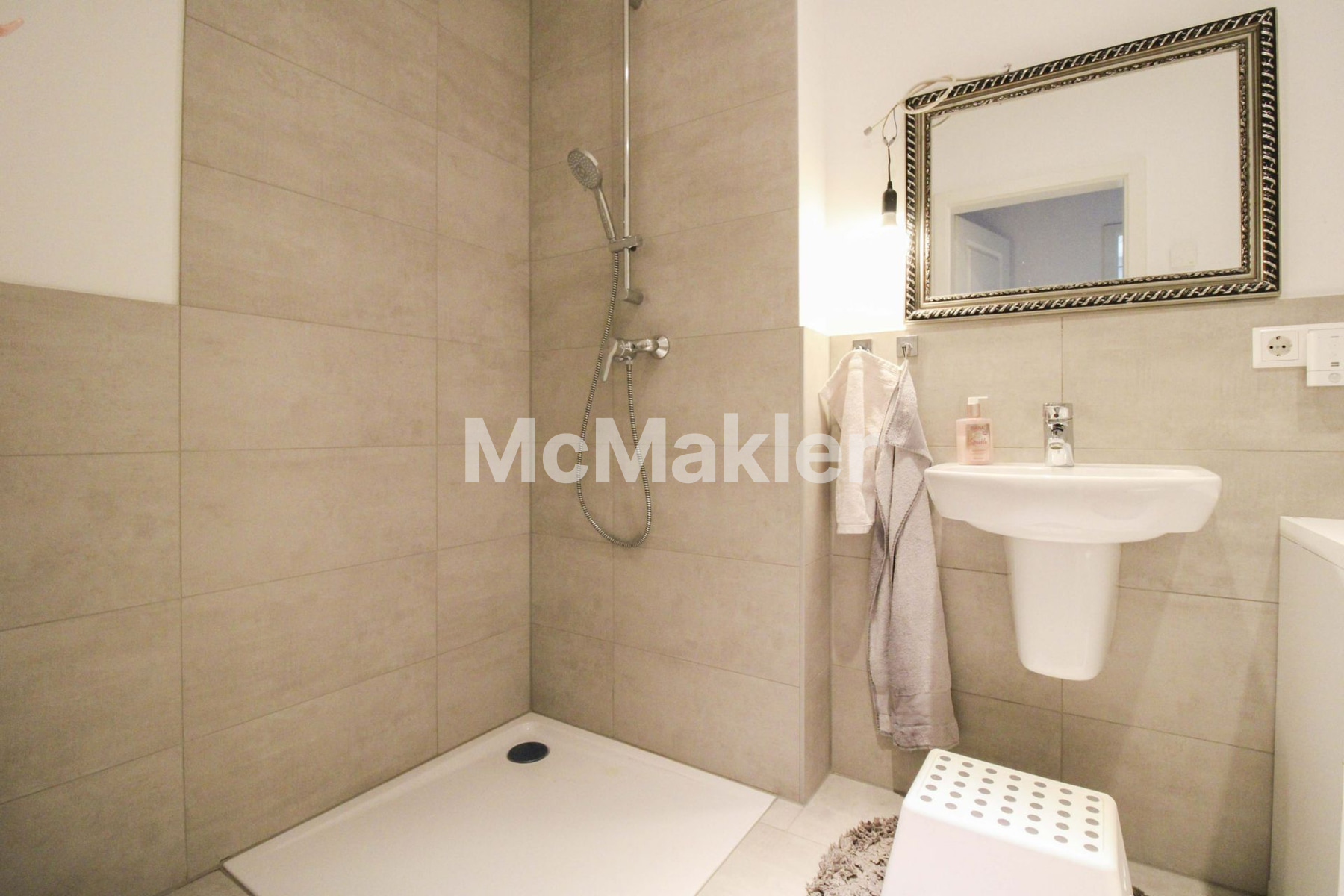 Property view 17