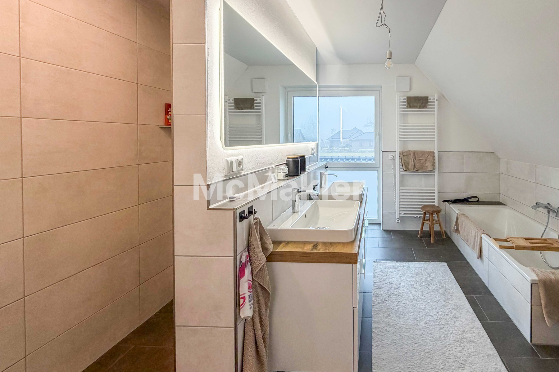 Property view 14