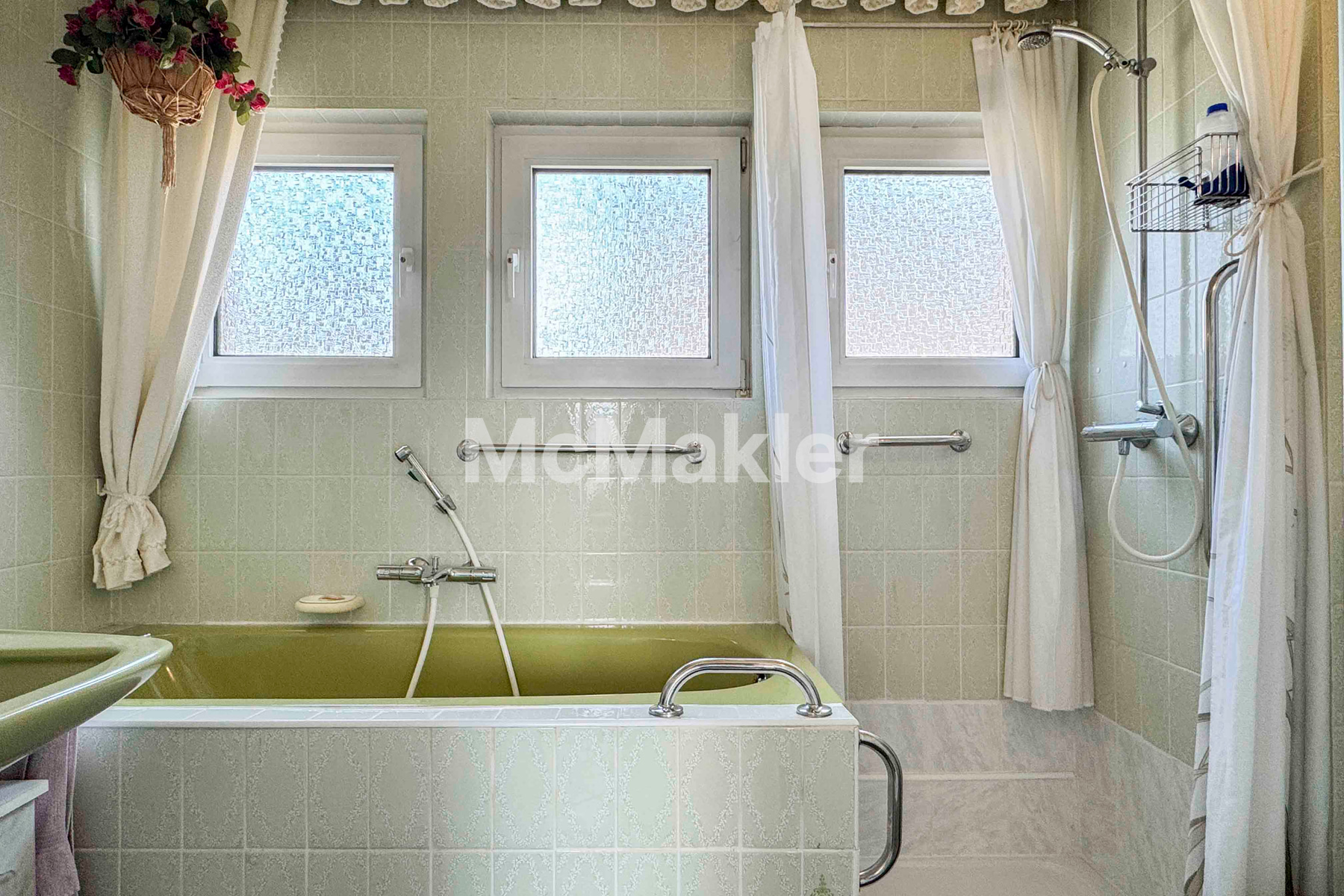 Property view 12