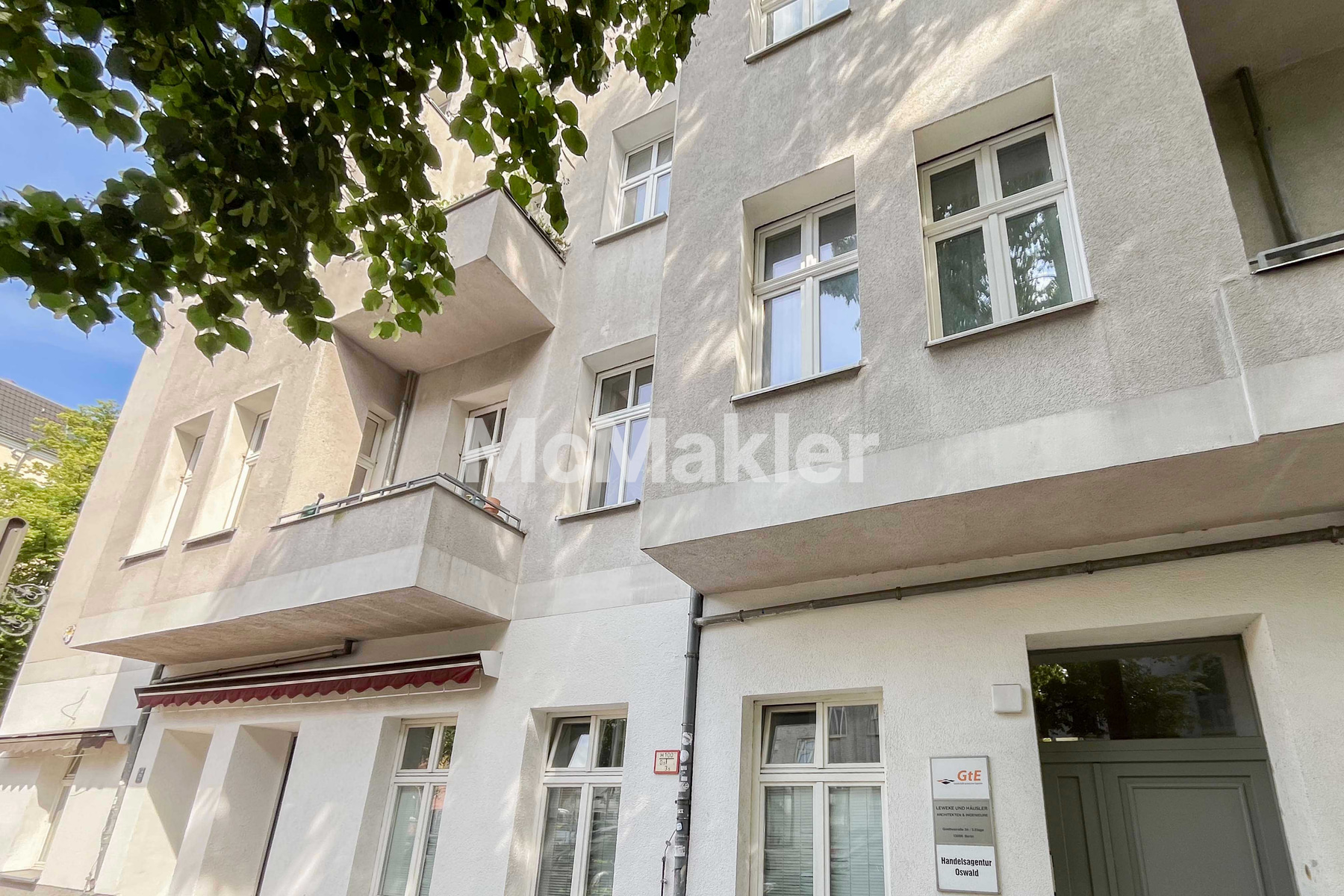 Altbau-Einheit mit Balkon & Aufzug in begehrter Pankower Lage - bezugsfrei zum 01.09.