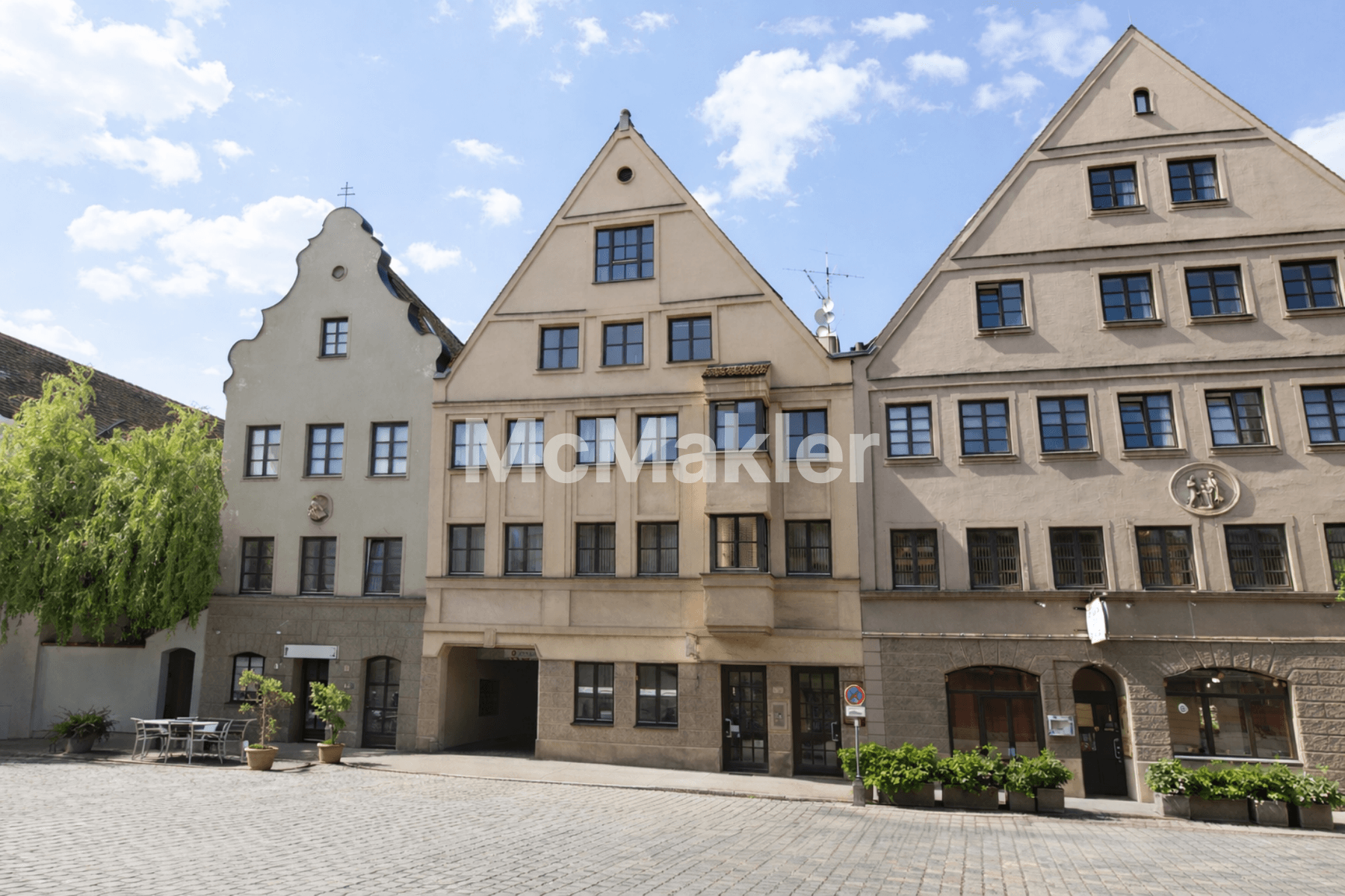 Sofort Bezugsfrei -  Atelierwohnung auf zwei Ebenen über den Dächern der Augsburger Innenstadt