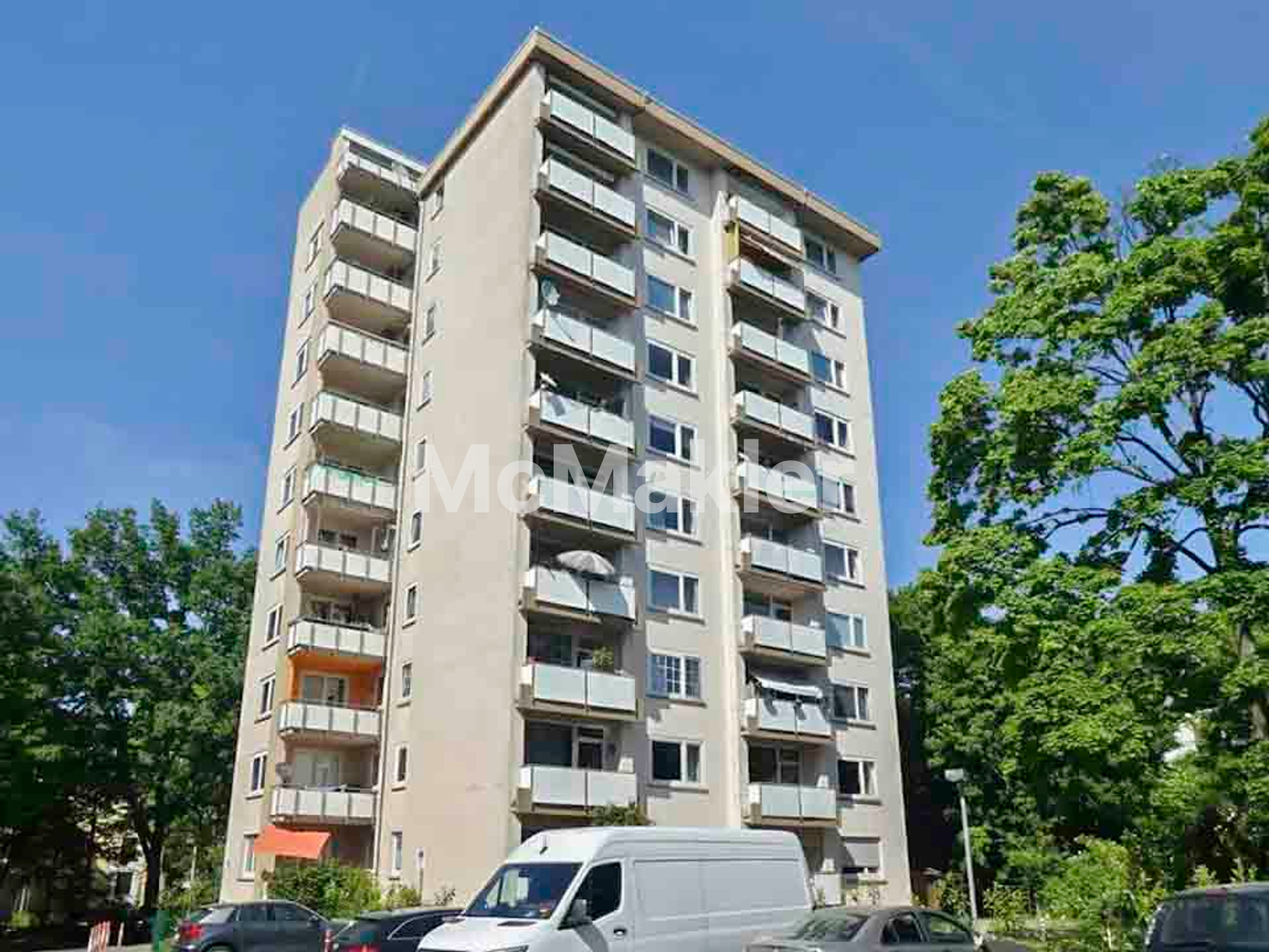 Hoch über Offenbach: Stilvolle 3-Zimmer-Wohnung mit Balkon und Skyline-Panorama