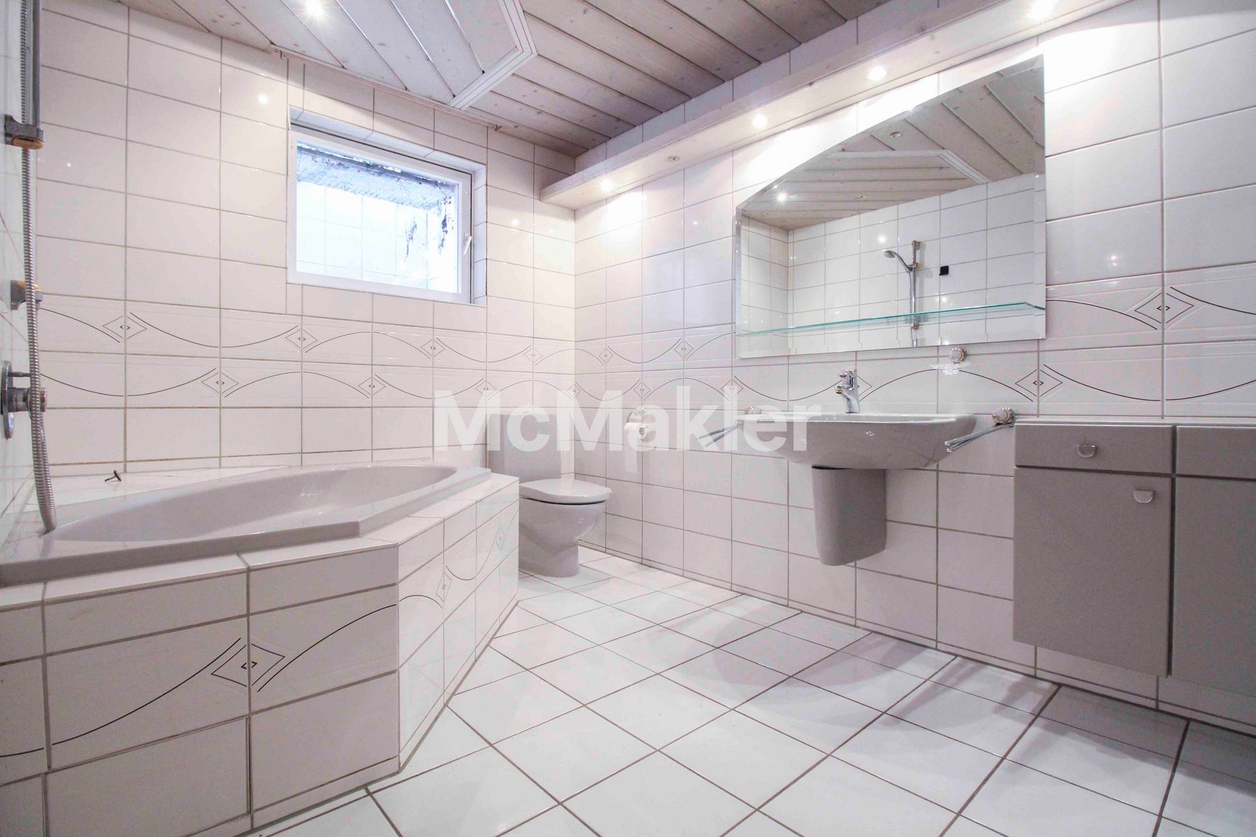 Property view 13