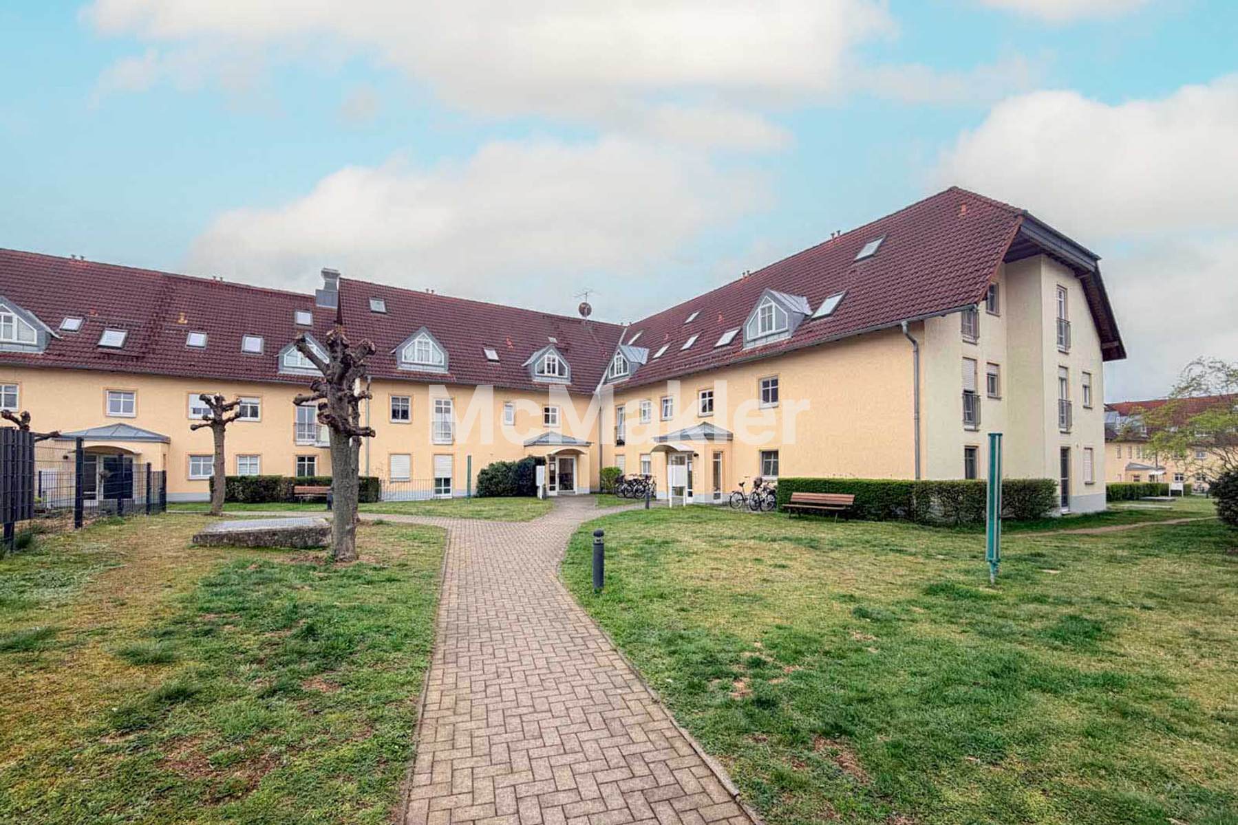 Vermietete Kapitalanlage mit TG-Stellplatz in Weinböhla 