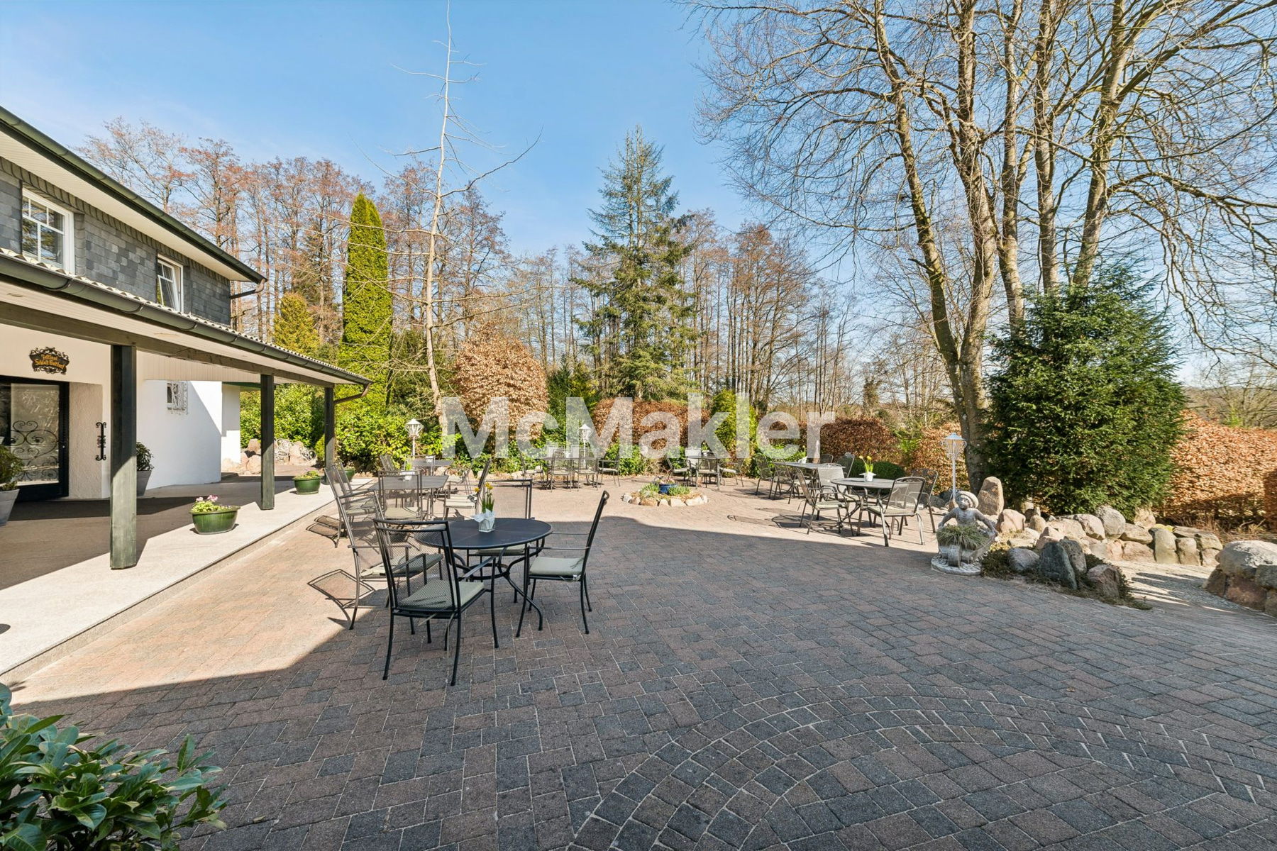 Property view 23