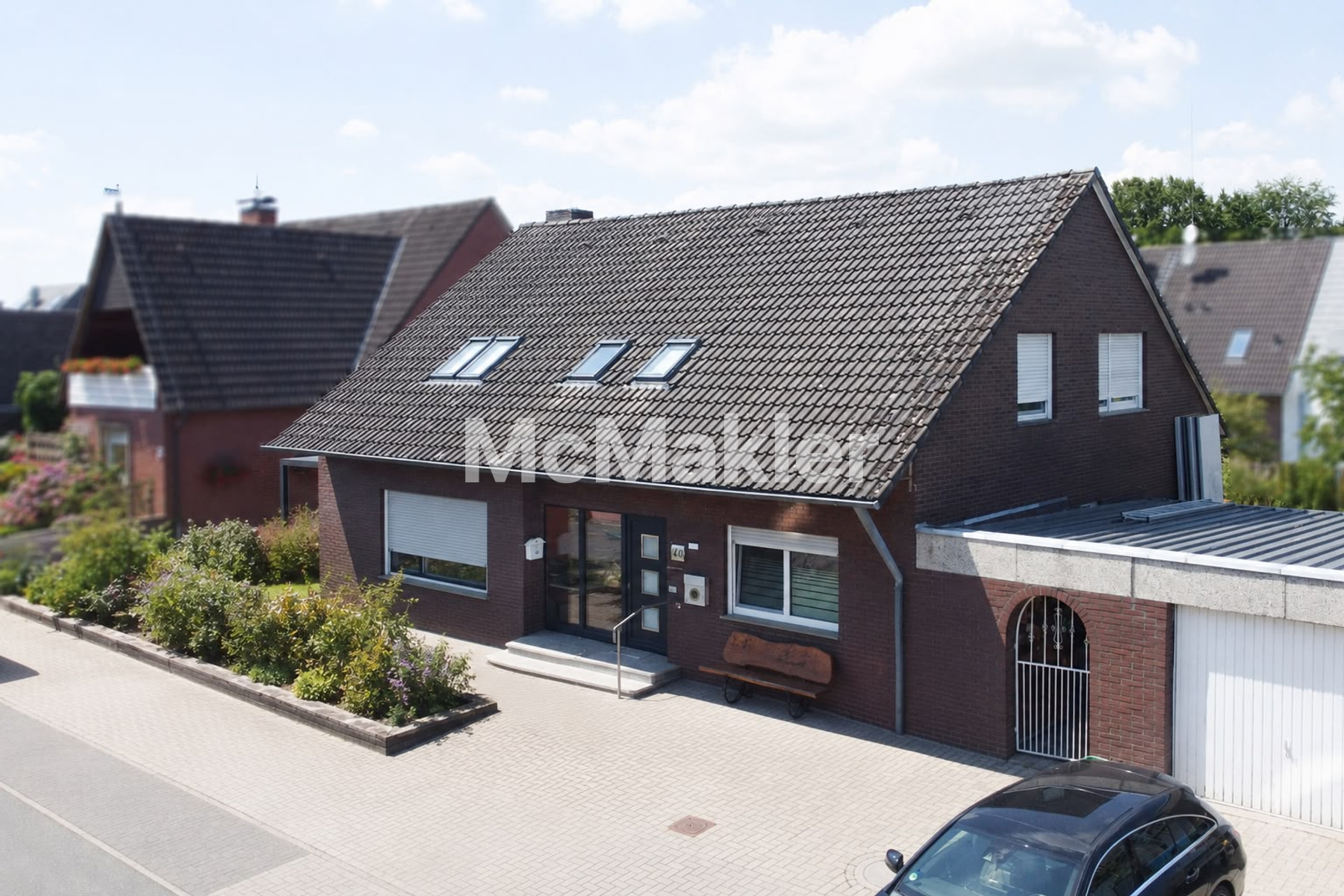 Ihr neues Zuhause in Greven-Reckenfeld: Zweifamilienhaus mit Garage, Garten und Mieteinnahmen